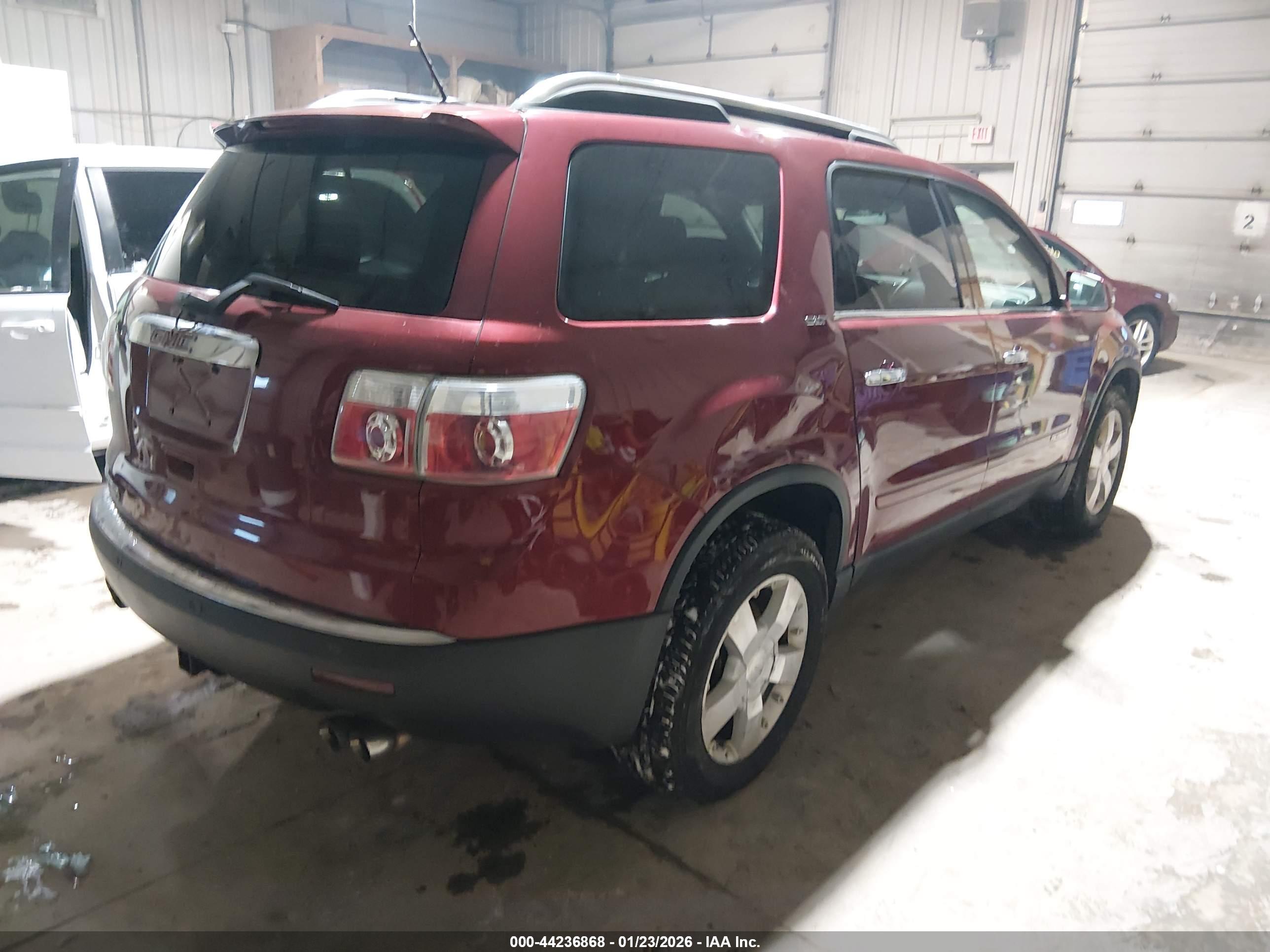GMC ACADIA image 4
