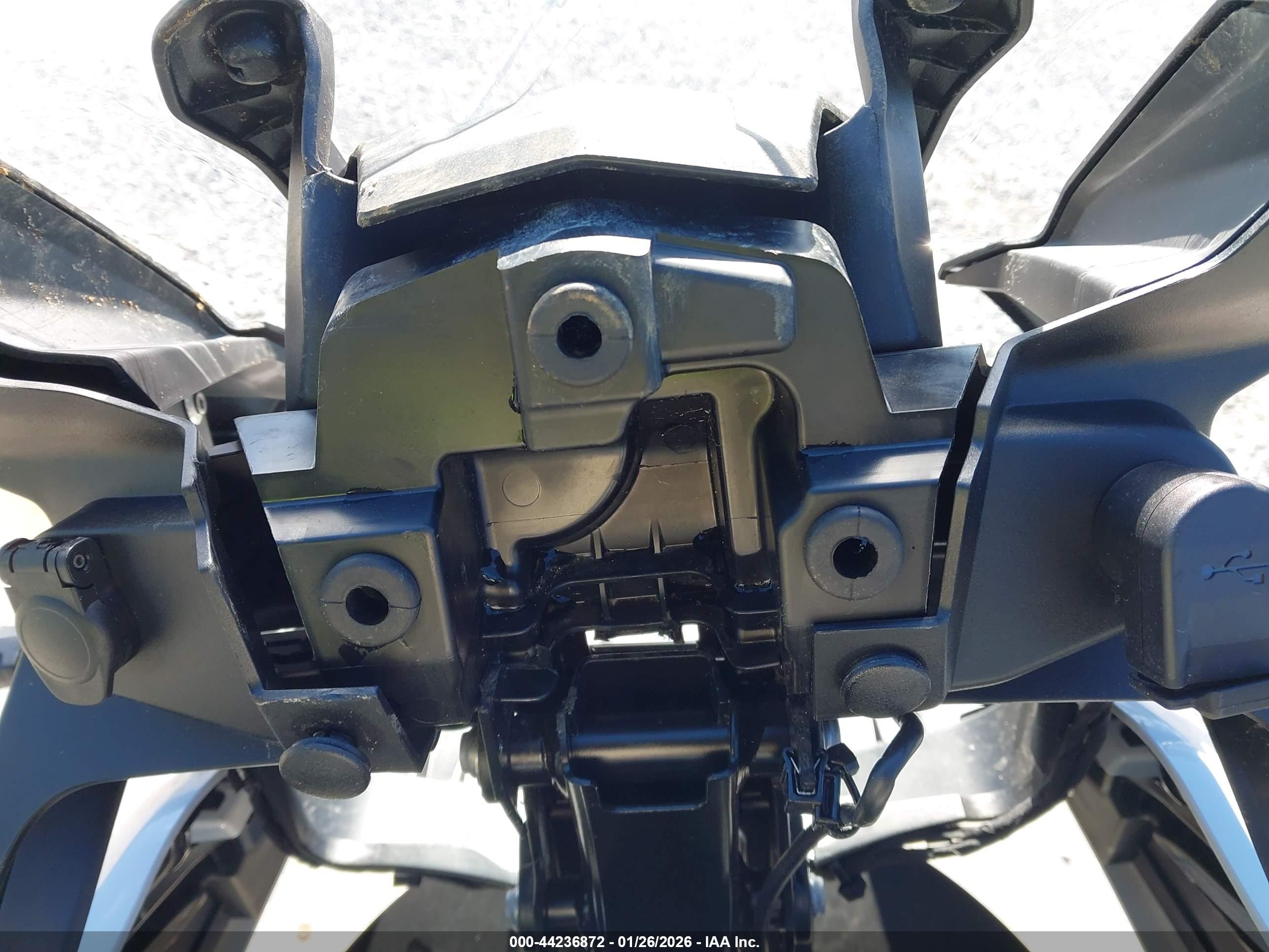 BMW F800 image 7