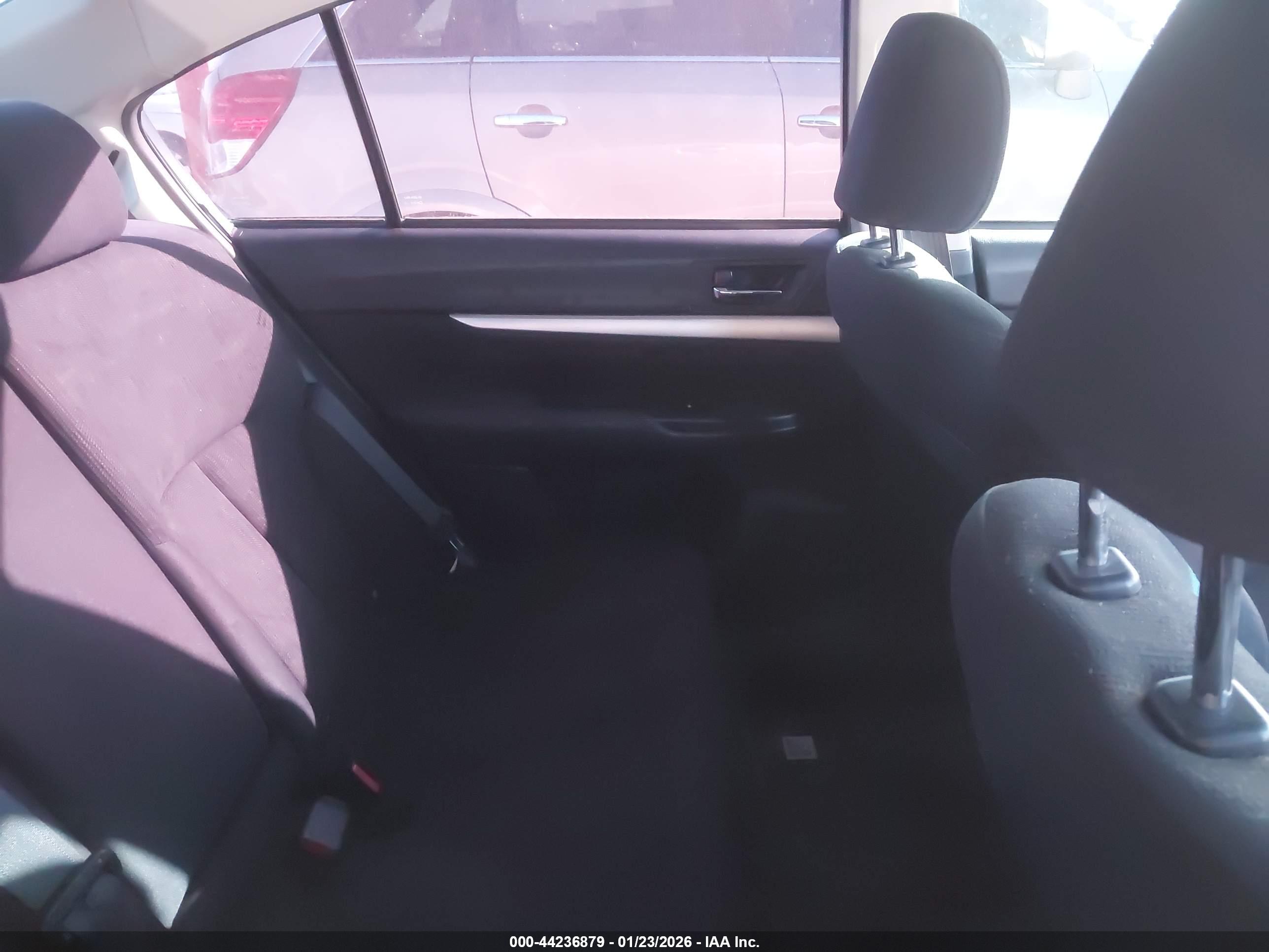SUBARU LEGACY image 8