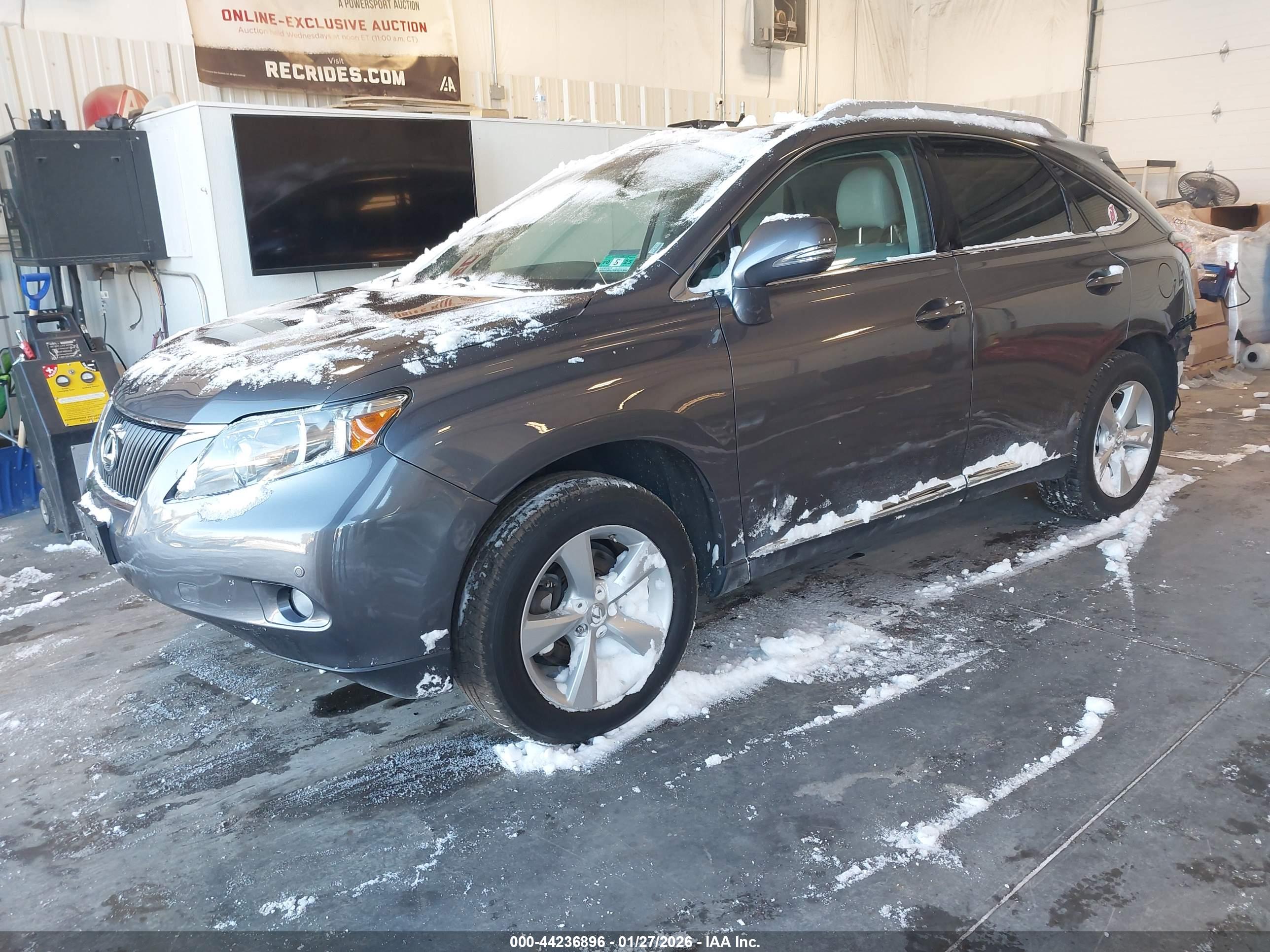 LEXUS RX image 2