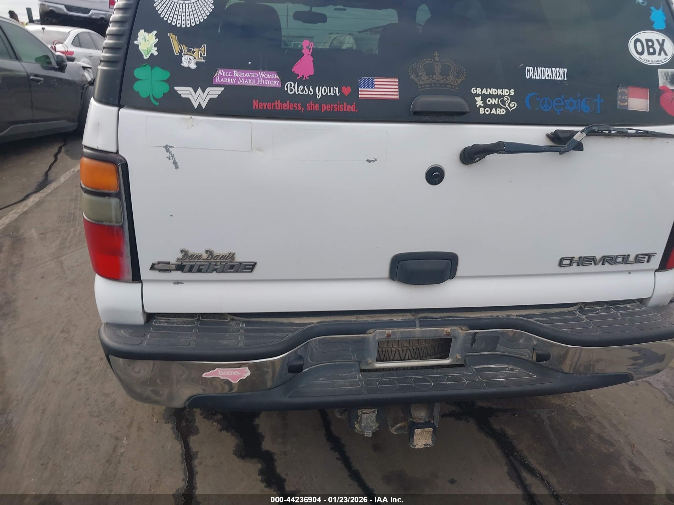 CHEVROLET TAHOE image 6