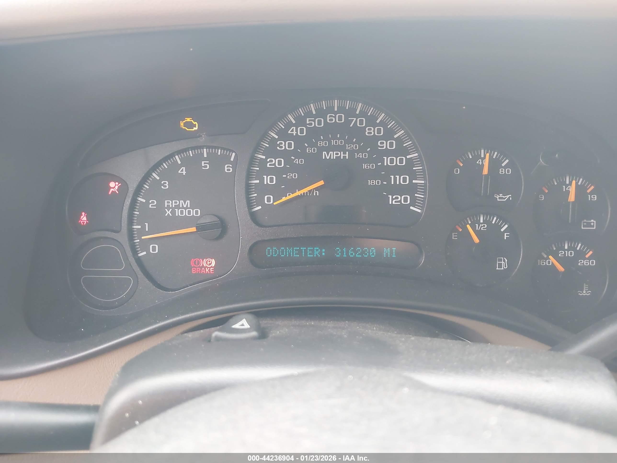CHEVROLET TAHOE image 7
