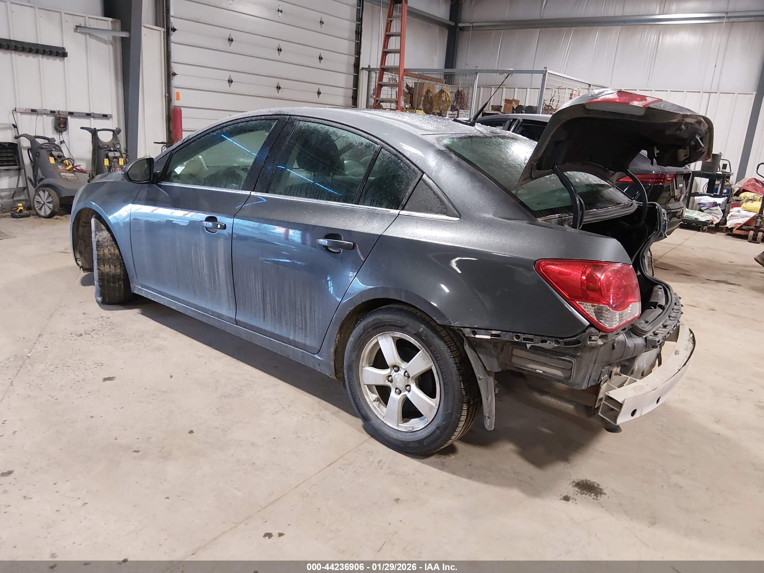CHEVROLET CRUZE image 3