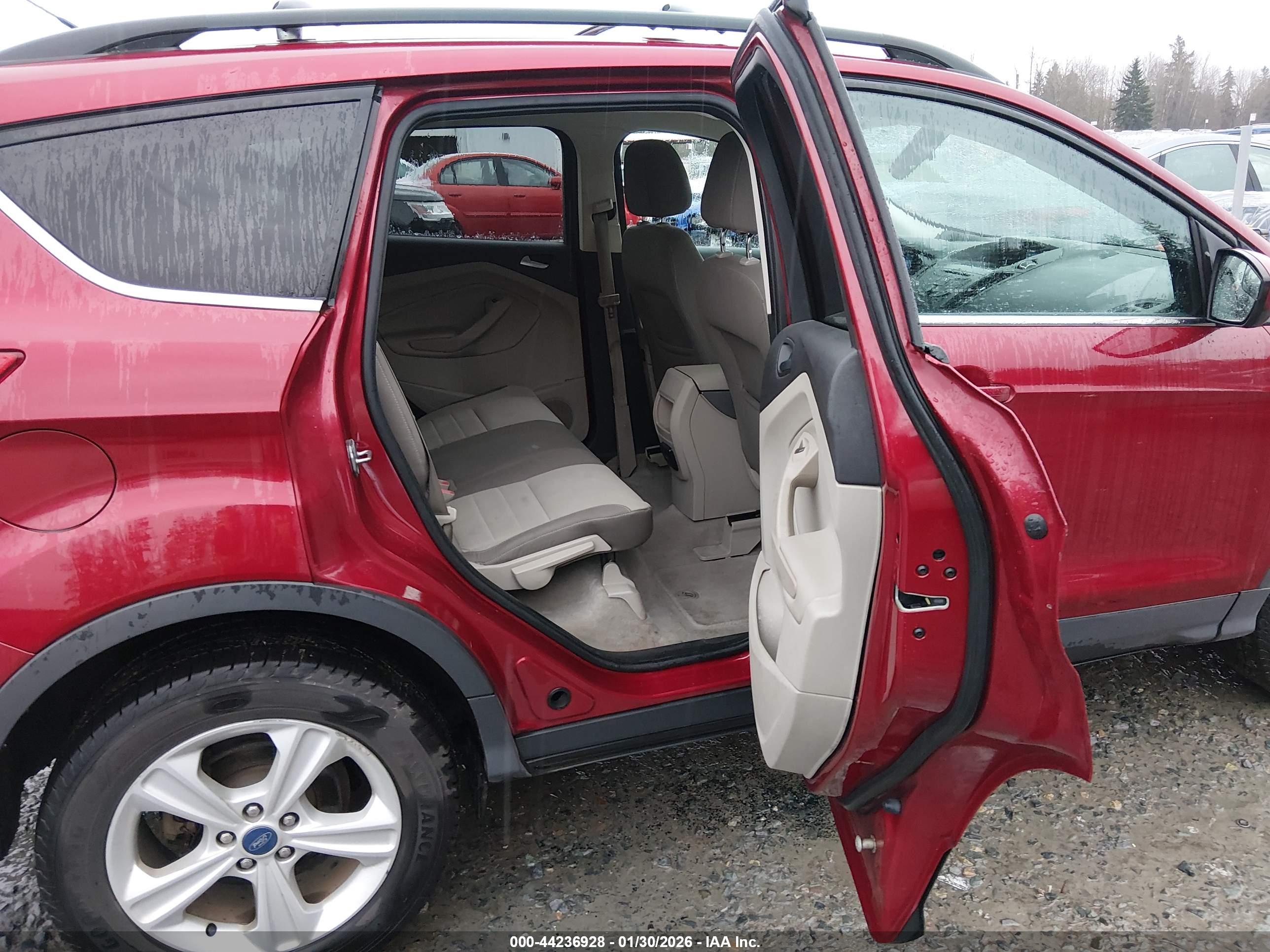 FORD ESCAPE image 8