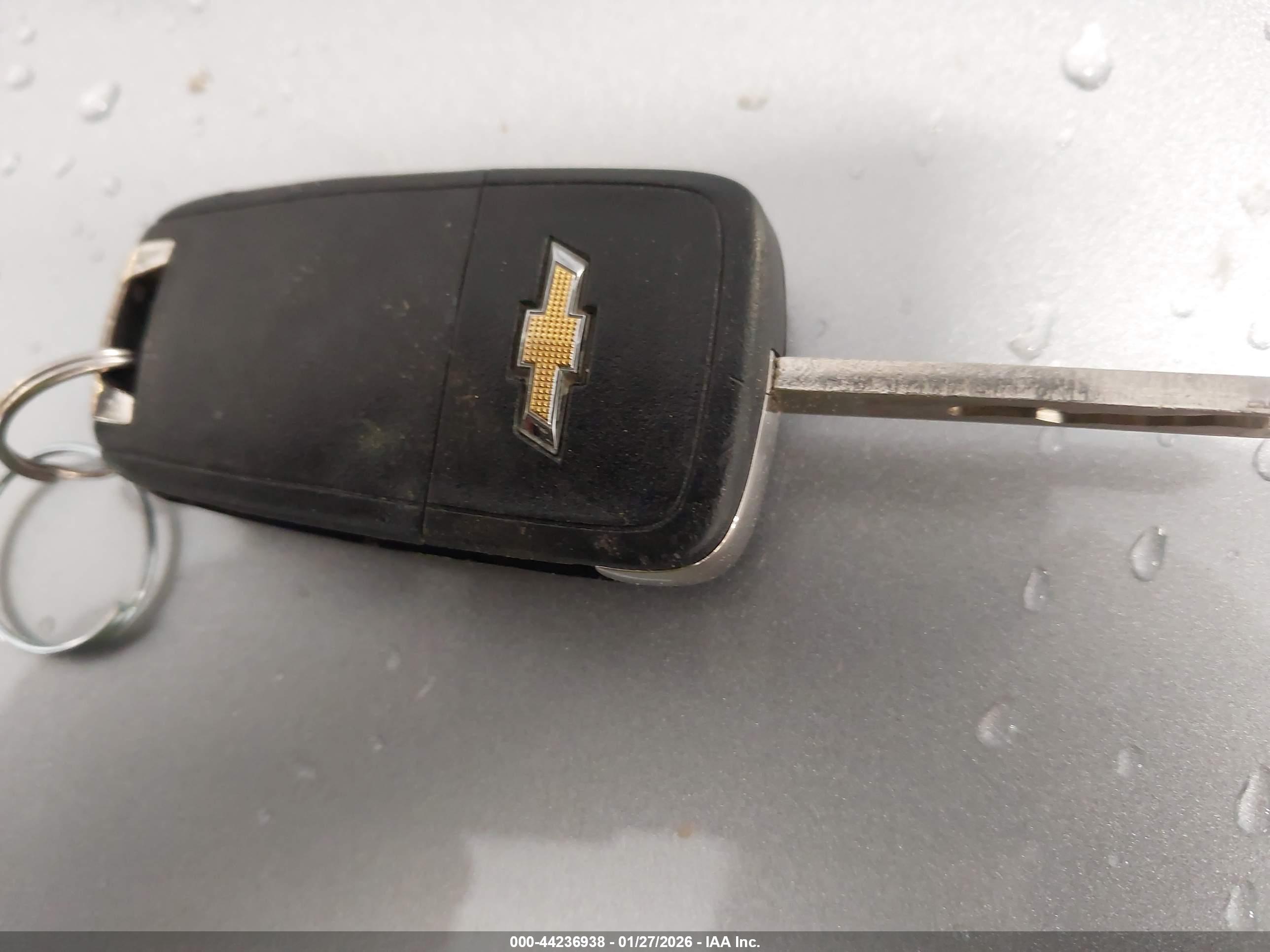 CHEVROLET EQUINOX image 11