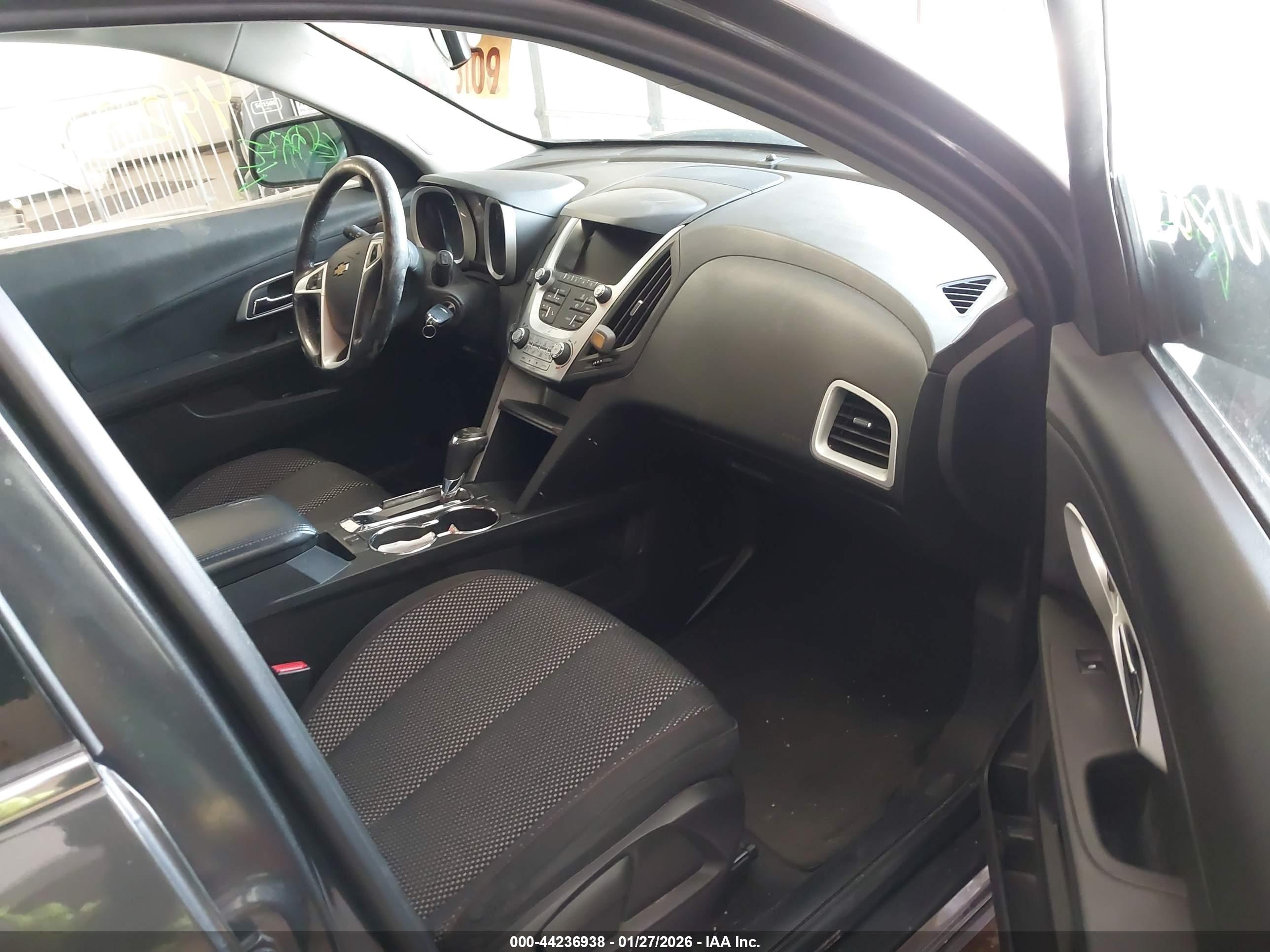 CHEVROLET EQUINOX image 5