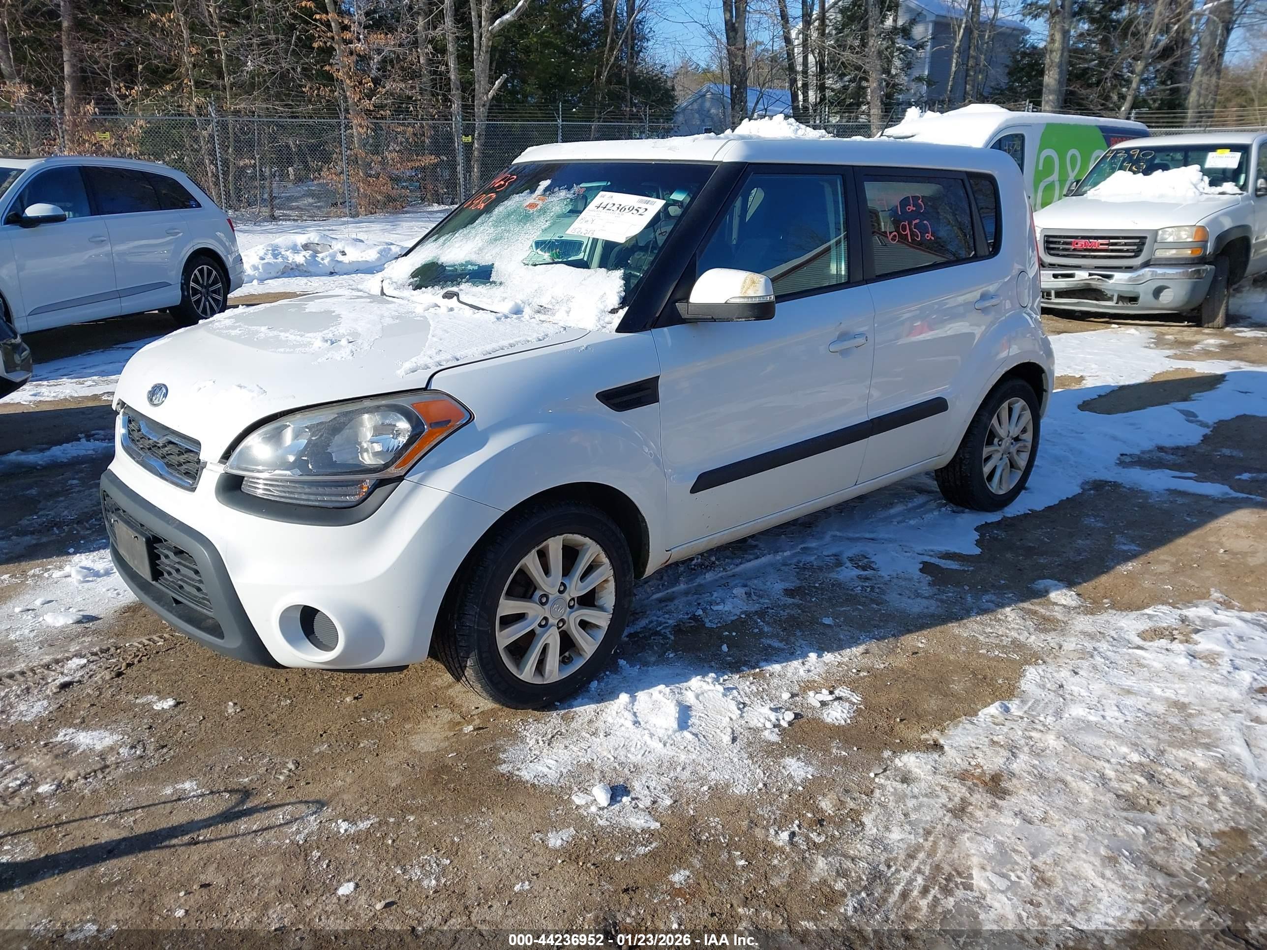KIA SOUL image 2