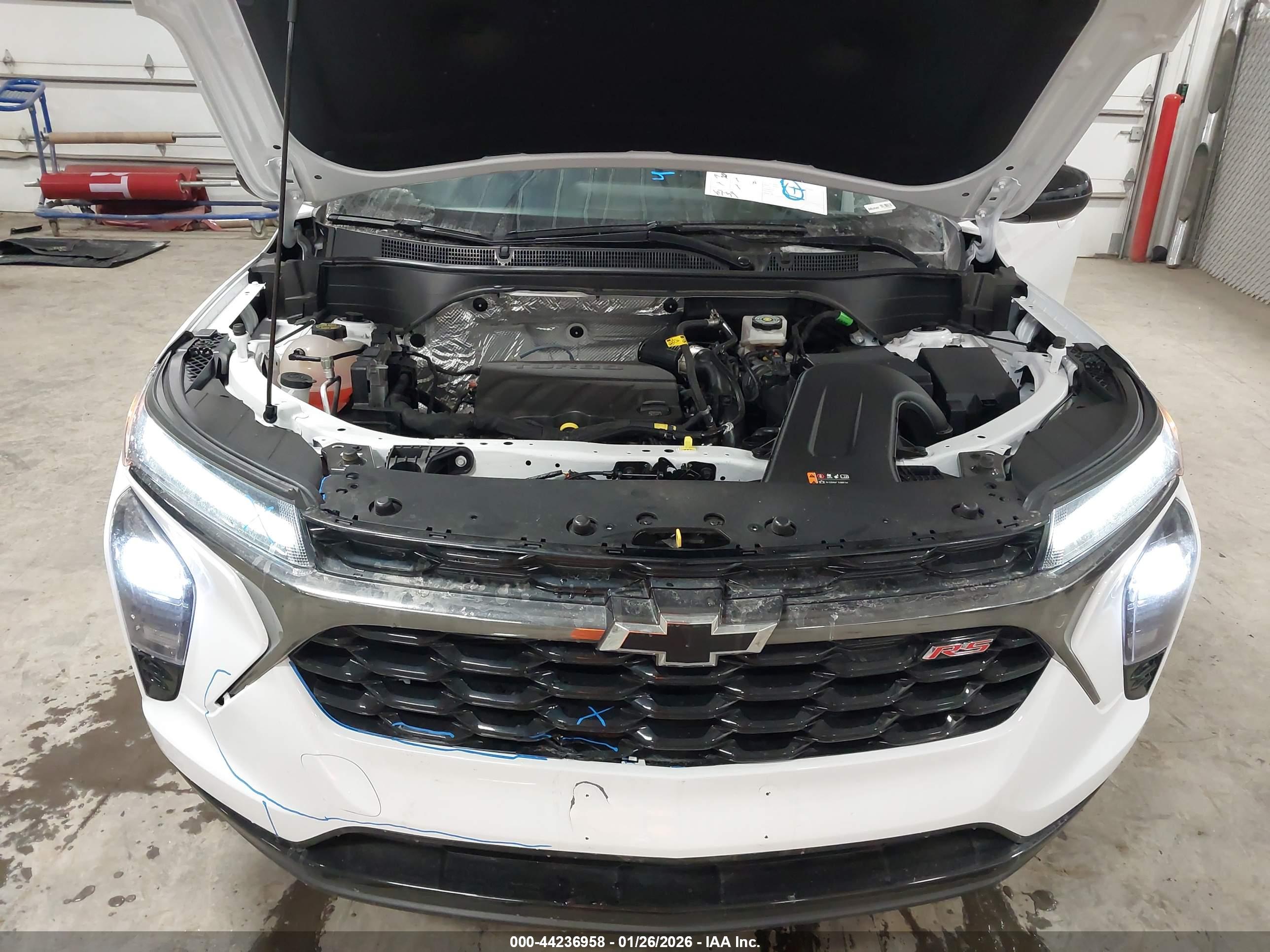 CHEVROLET TRAX image 10