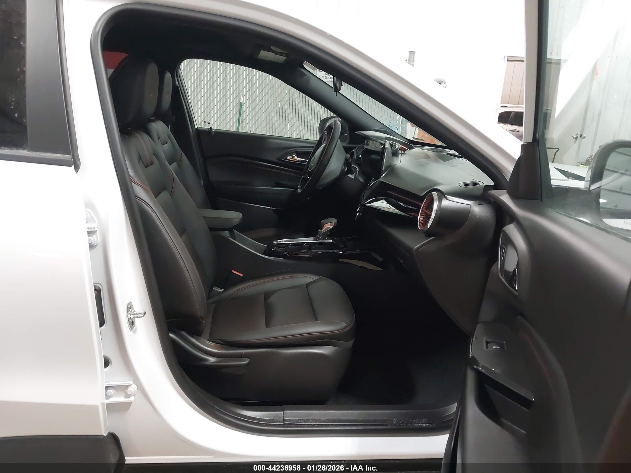 CHEVROLET TRAX image 5