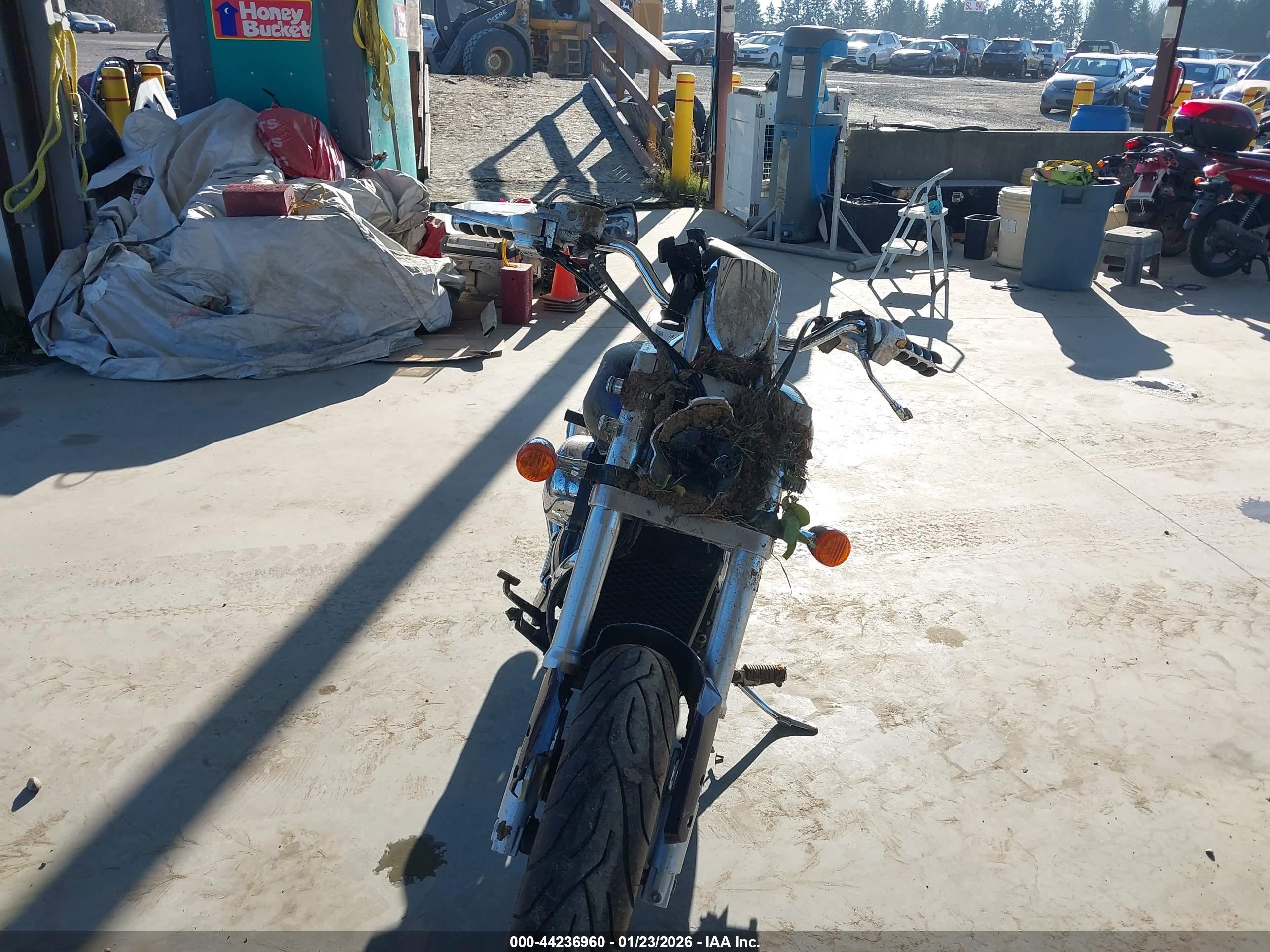 SUZUKI VZ800 image 5