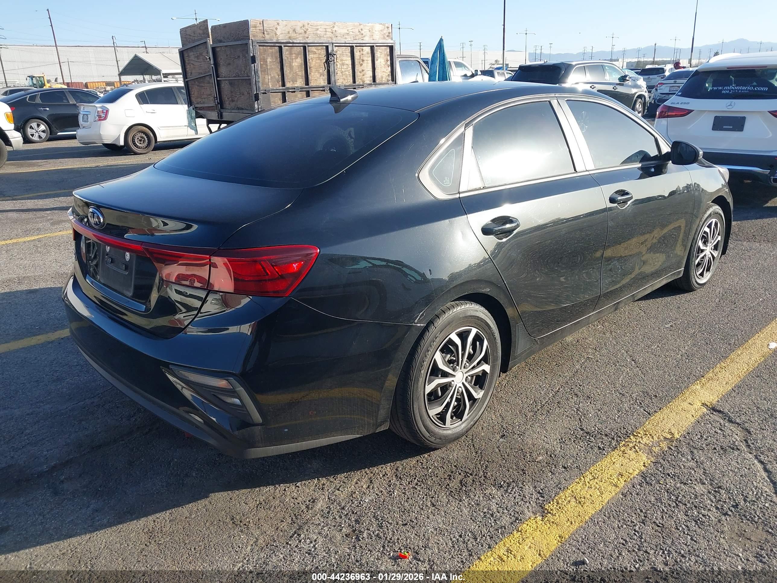 KIA FORTE image 4