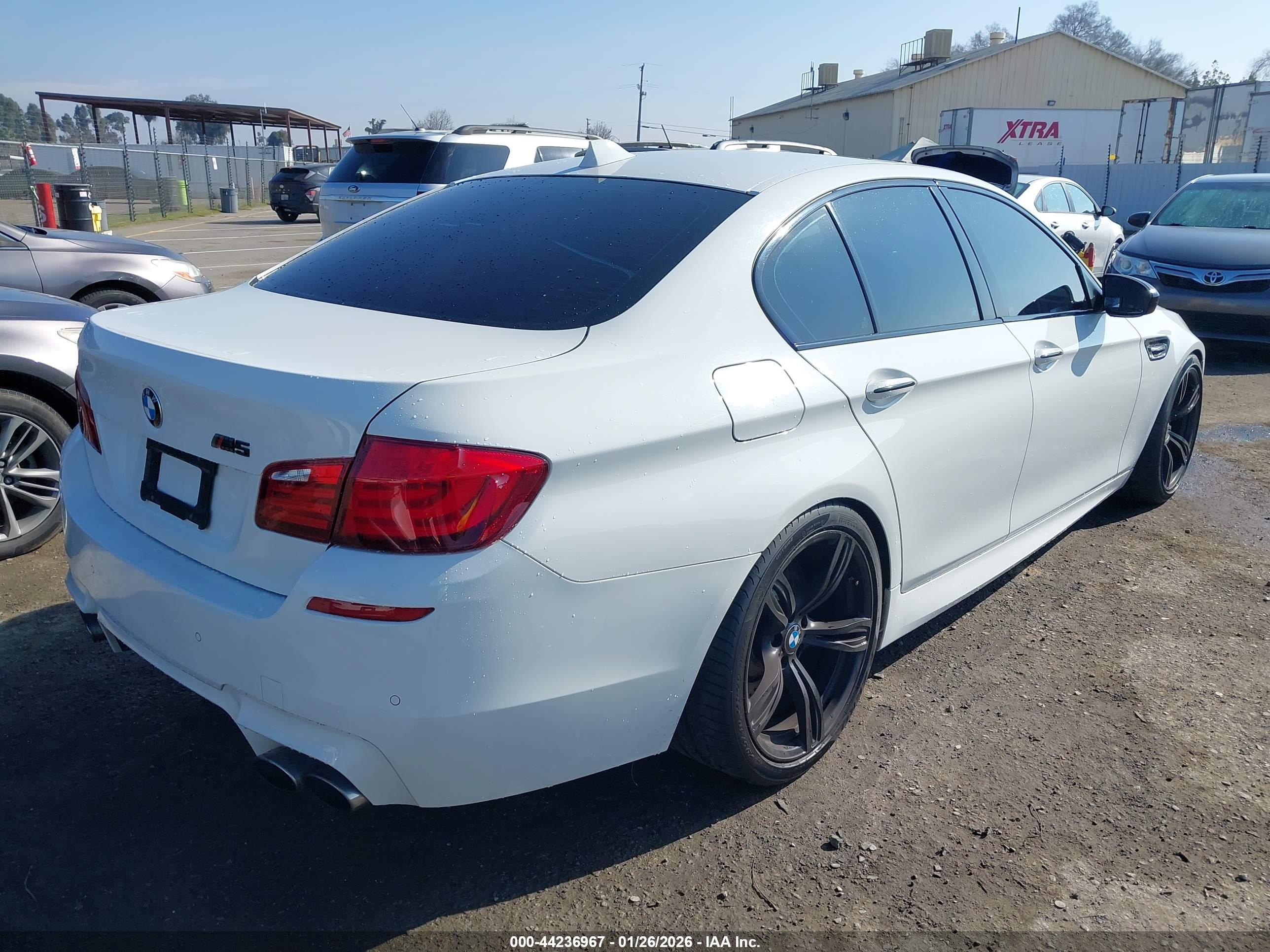 BMW M5 image 4