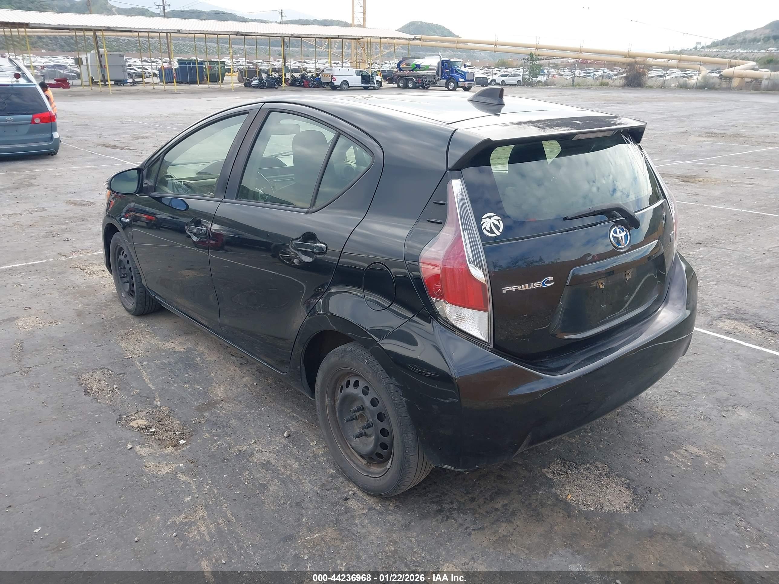 TOYOTA PRIUS image 3