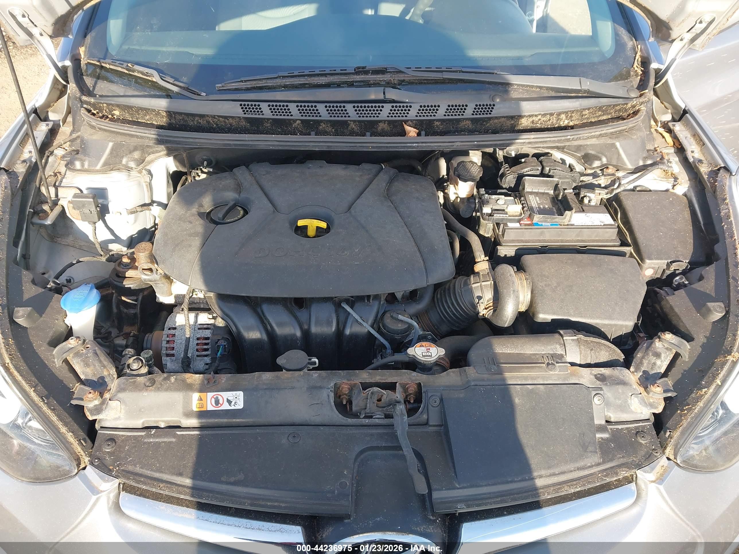 HYUNDAI ELANTRA image 10