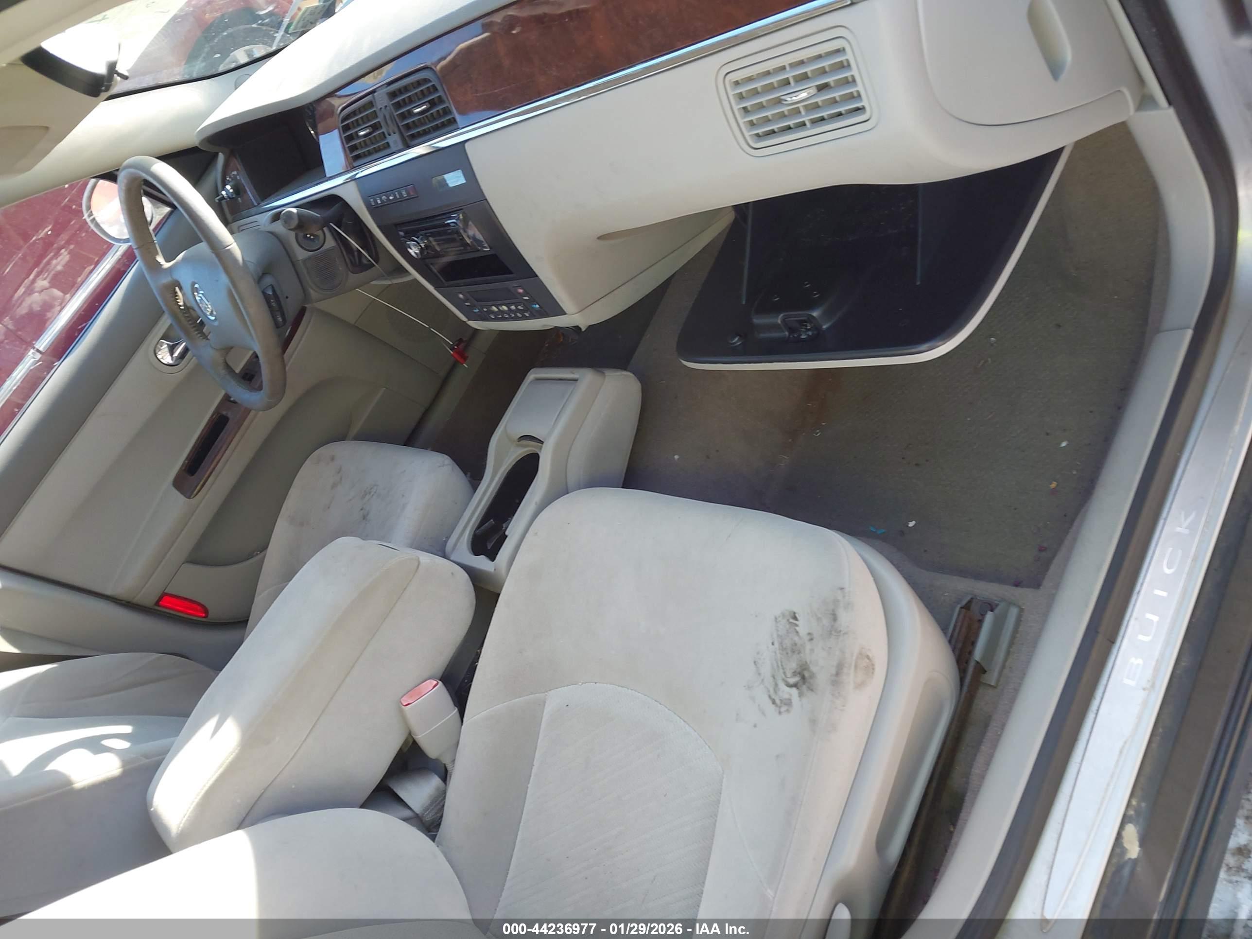 BUICK LACROSSE image 5