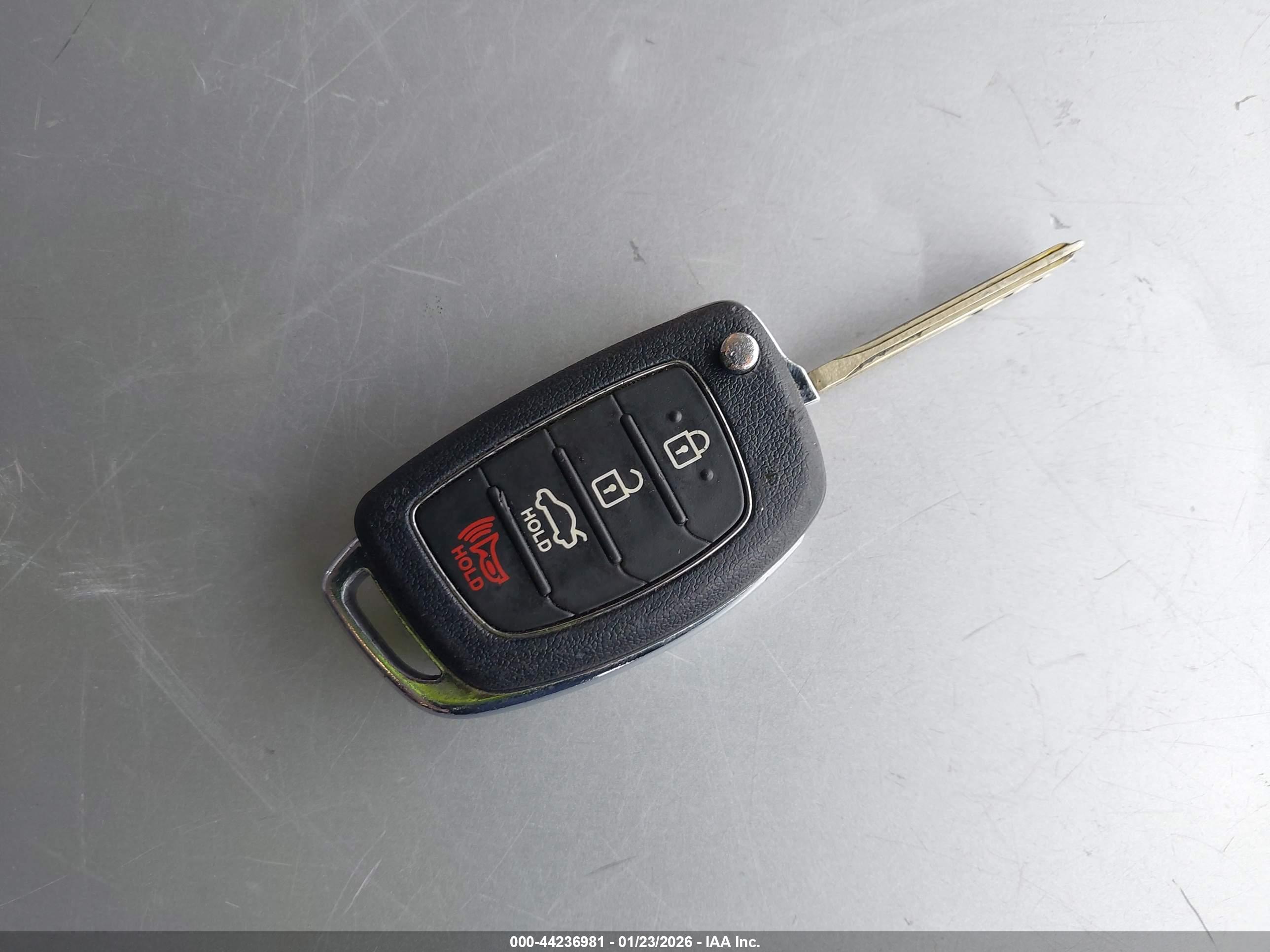 HYUNDAI SONATA image 11