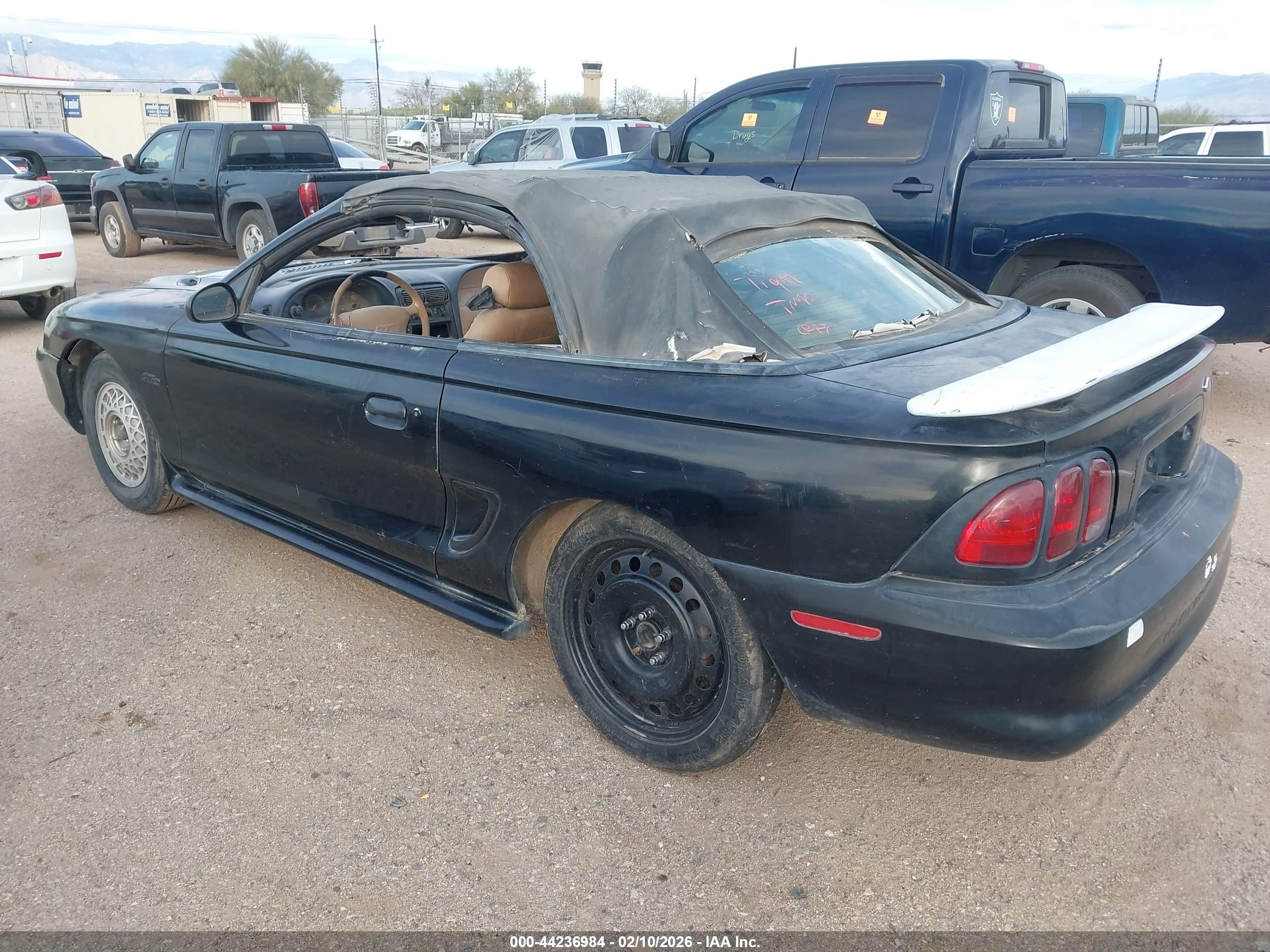 FORD MUSTANG image 3