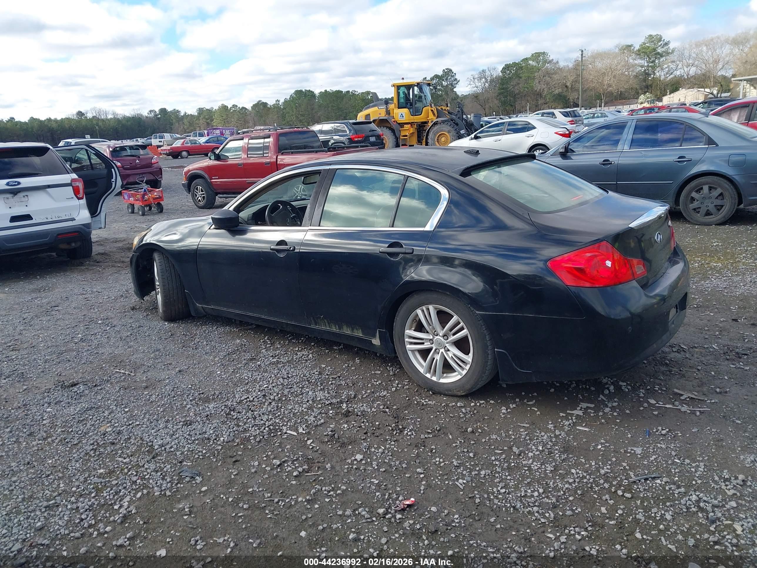 INFINITI G37 image 3