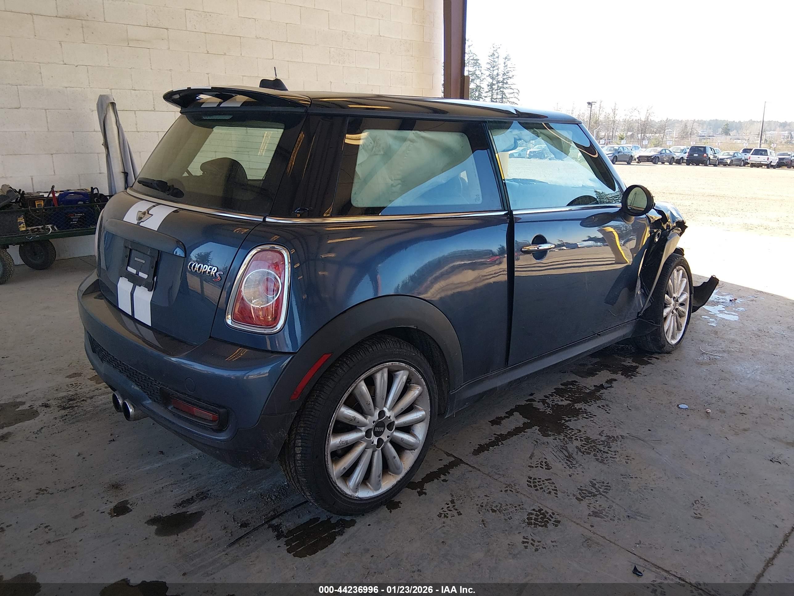 MINI COOPER image 4