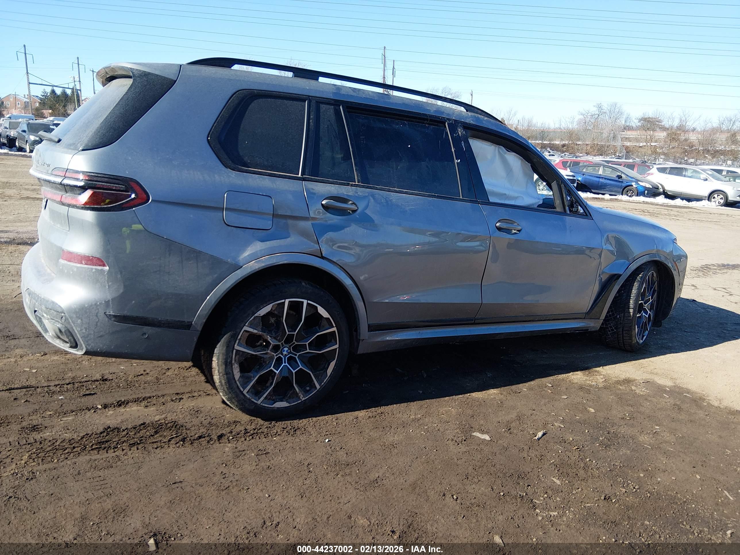 BMW X7 image 4