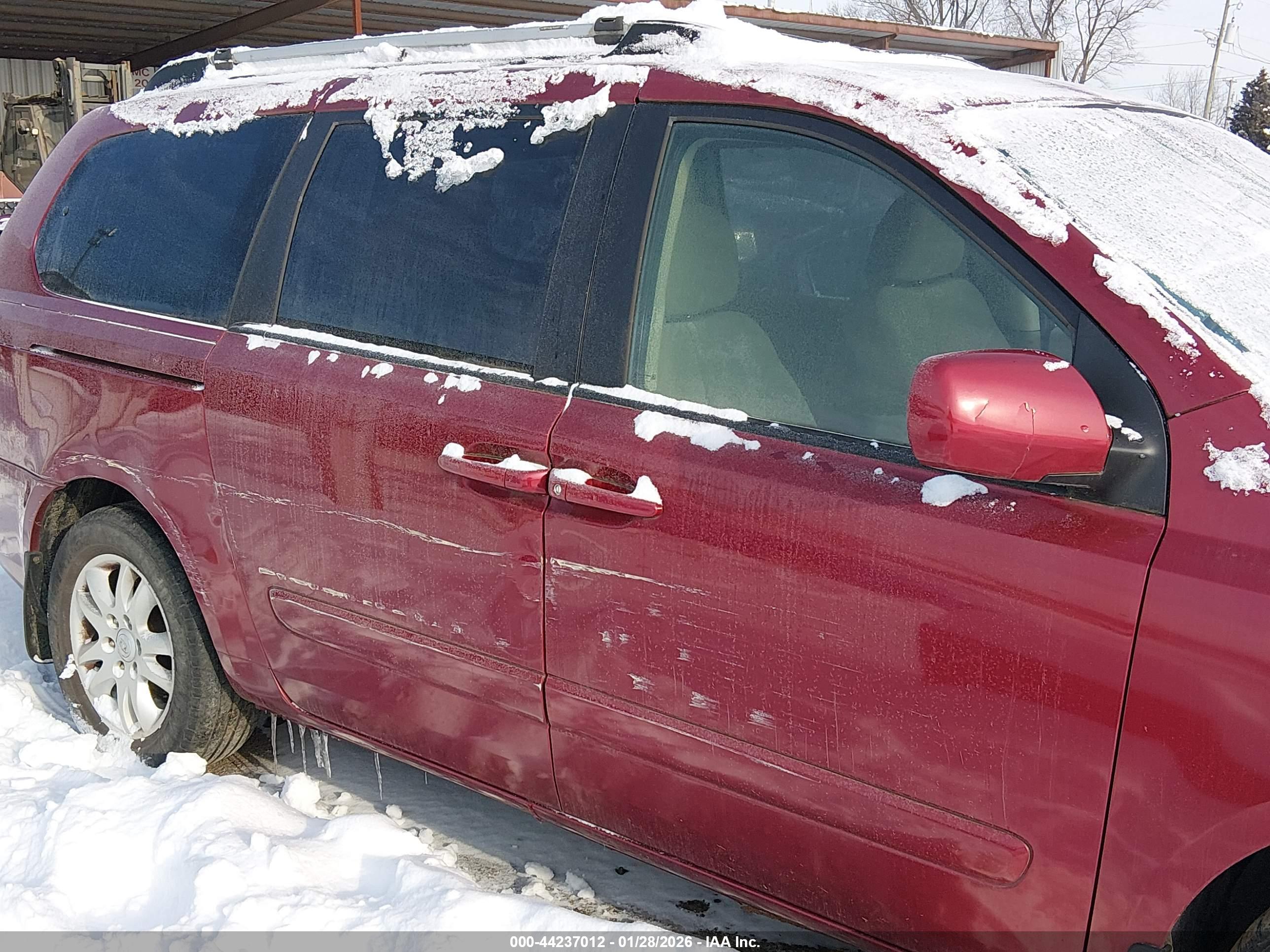 KIA SEDONA image 6