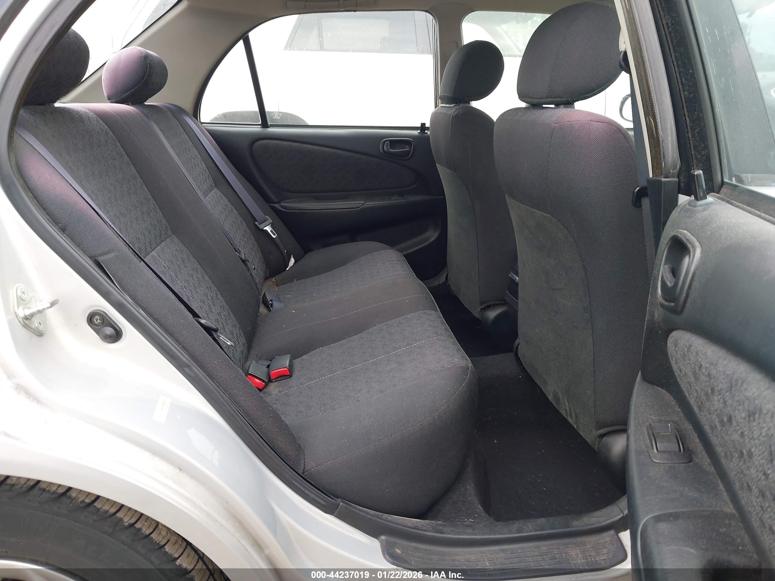 TOYOTA COROLLA image 8