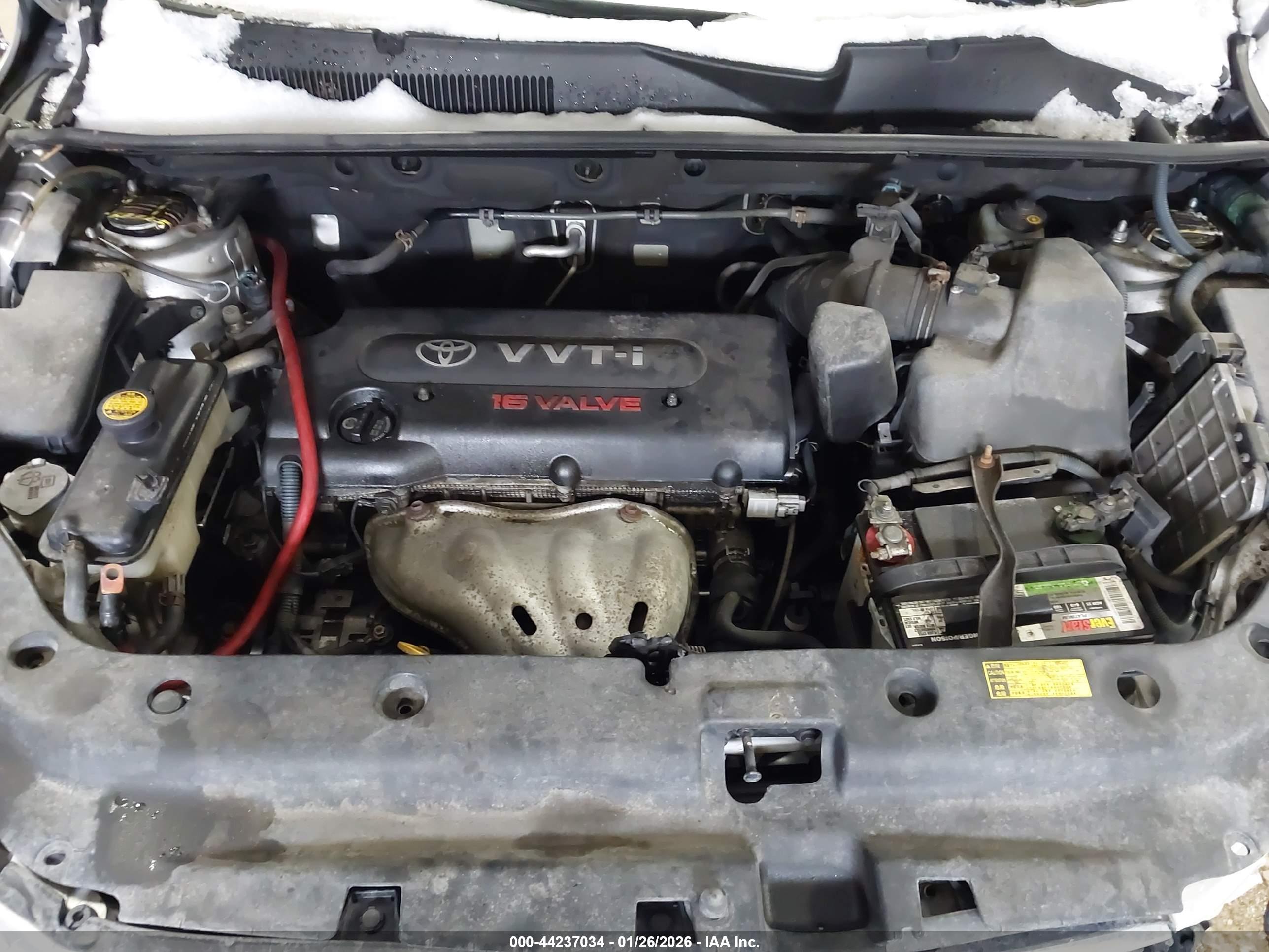 TOYOTA RAV4 image 10