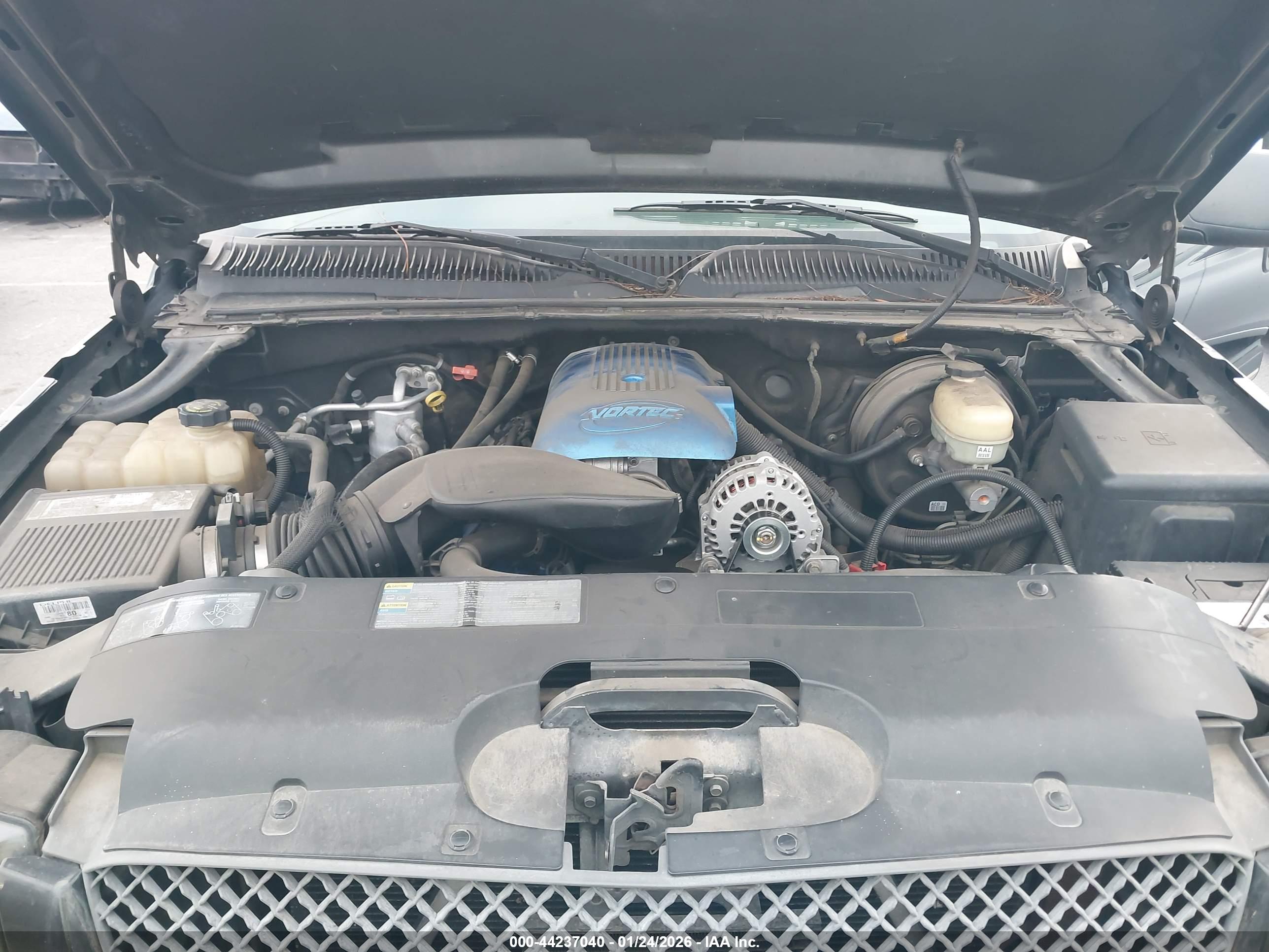 CHEVROLET SILVERADO image 10