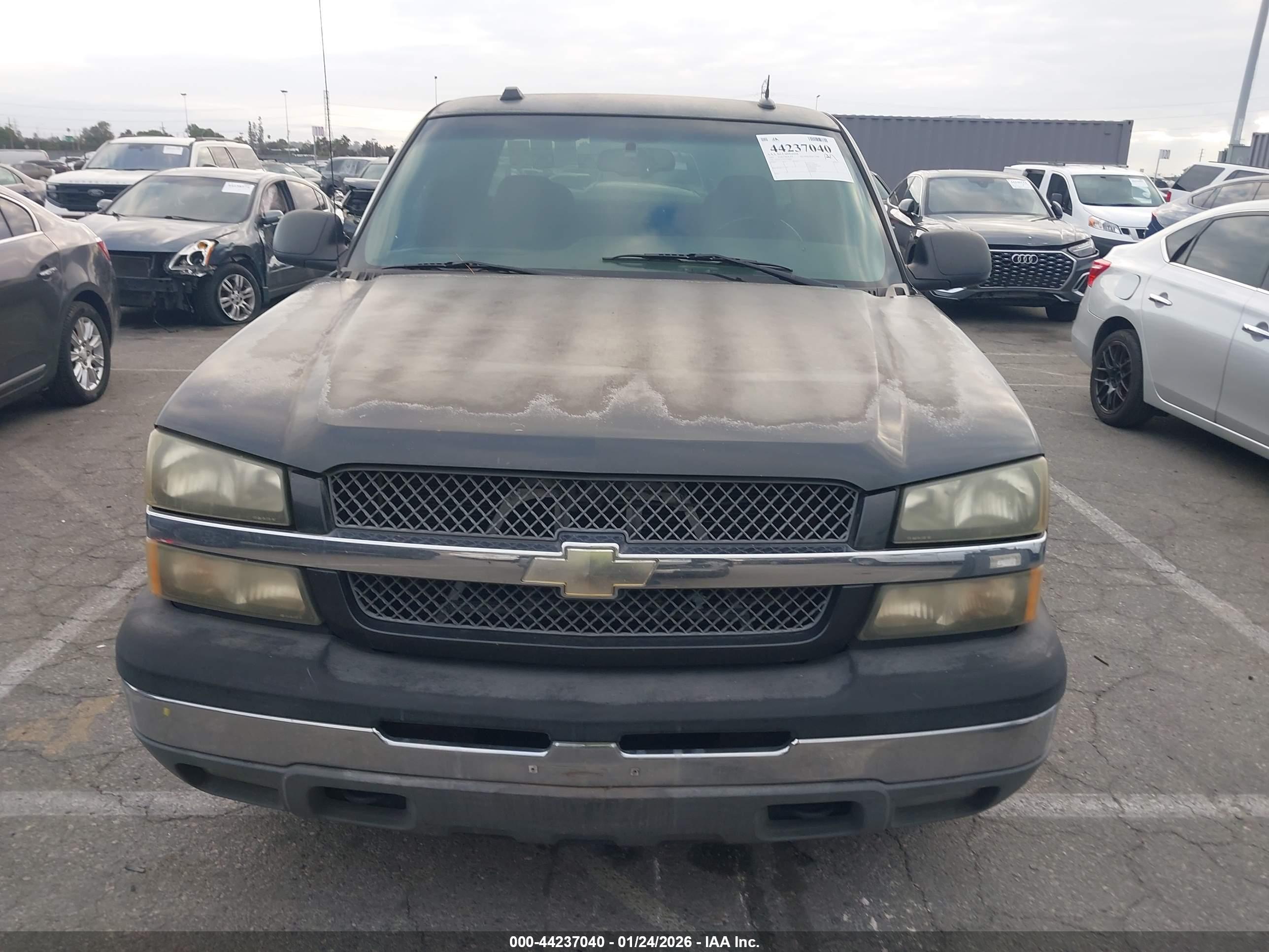 CHEVROLET SILVERADO image 6