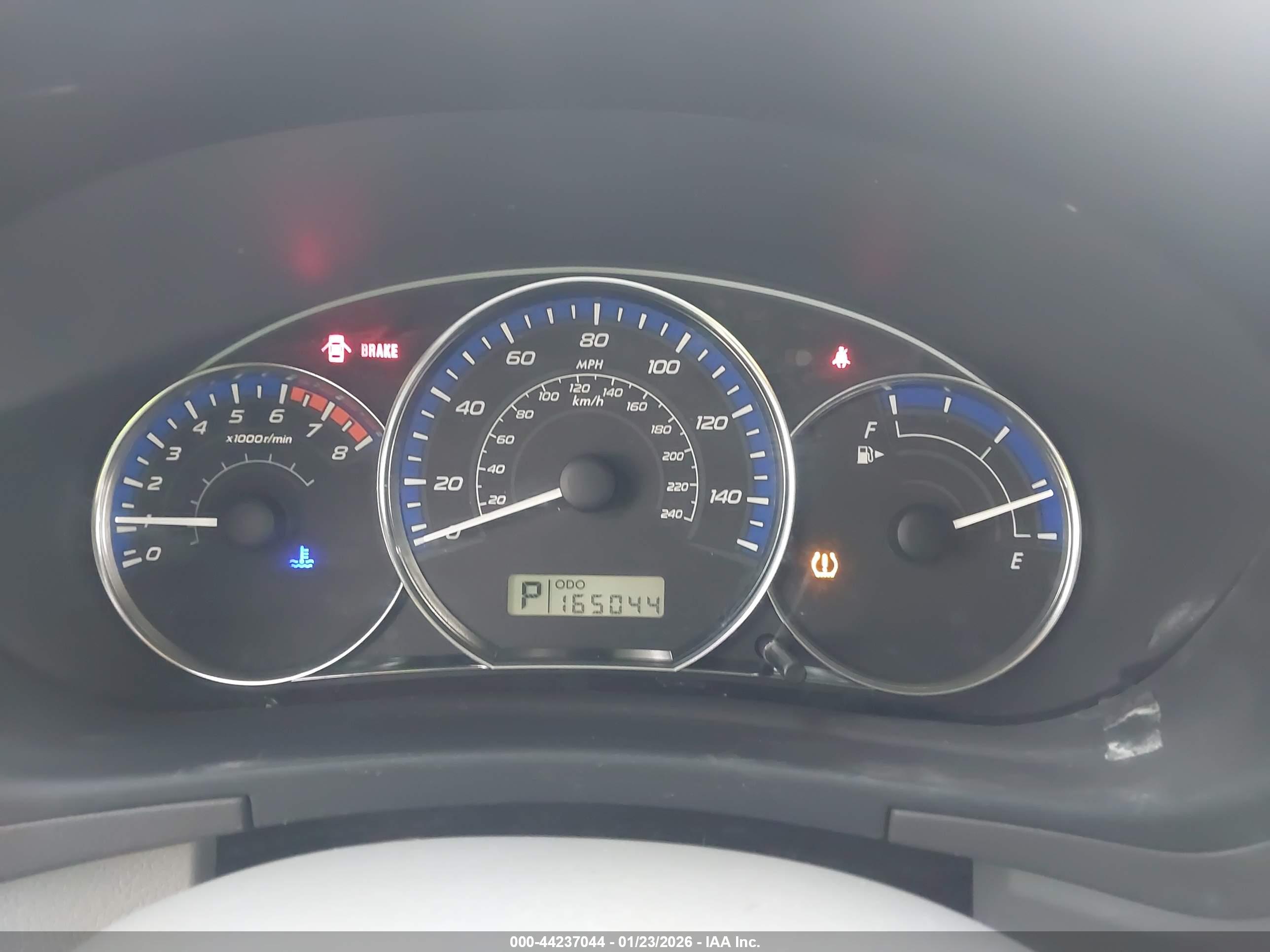 SUBARU FORESTER image 7