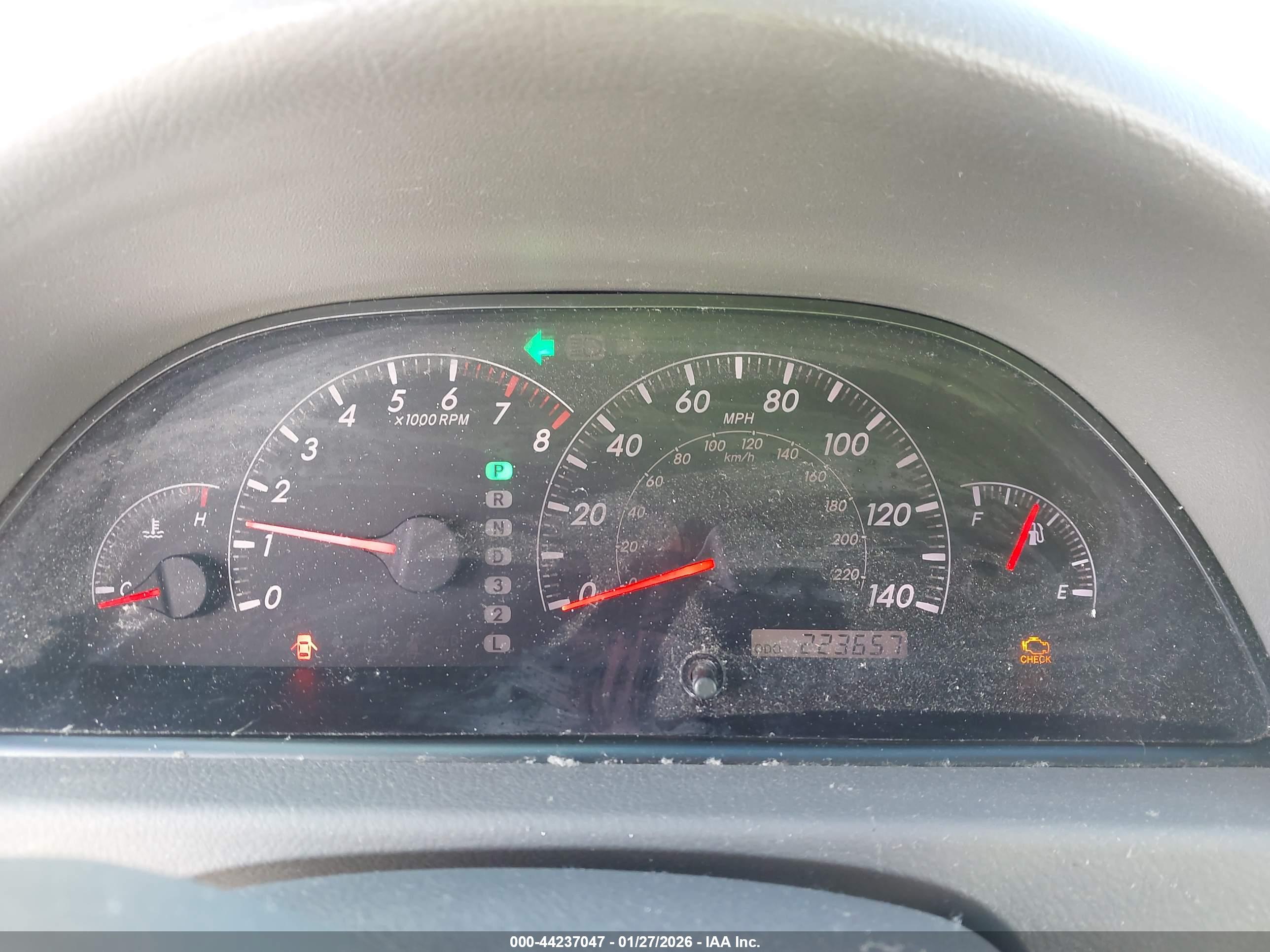TOYOTA CAMRY image 7
