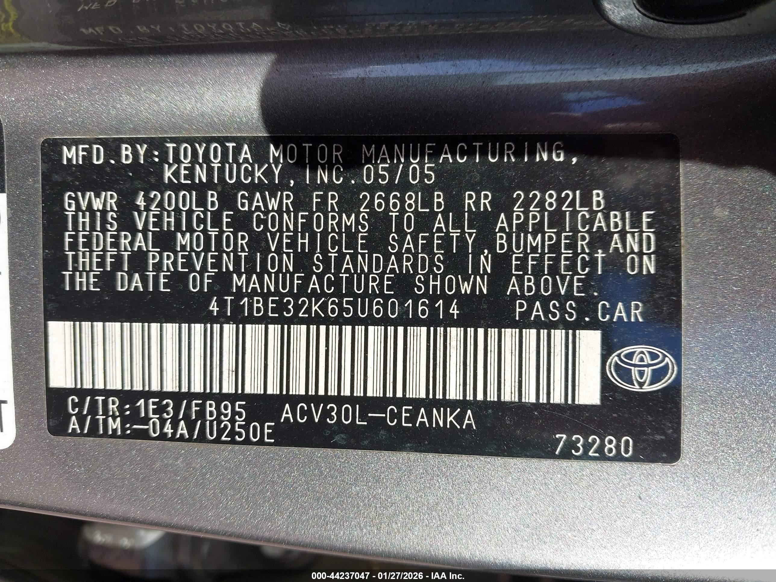 TOYOTA CAMRY image 9
