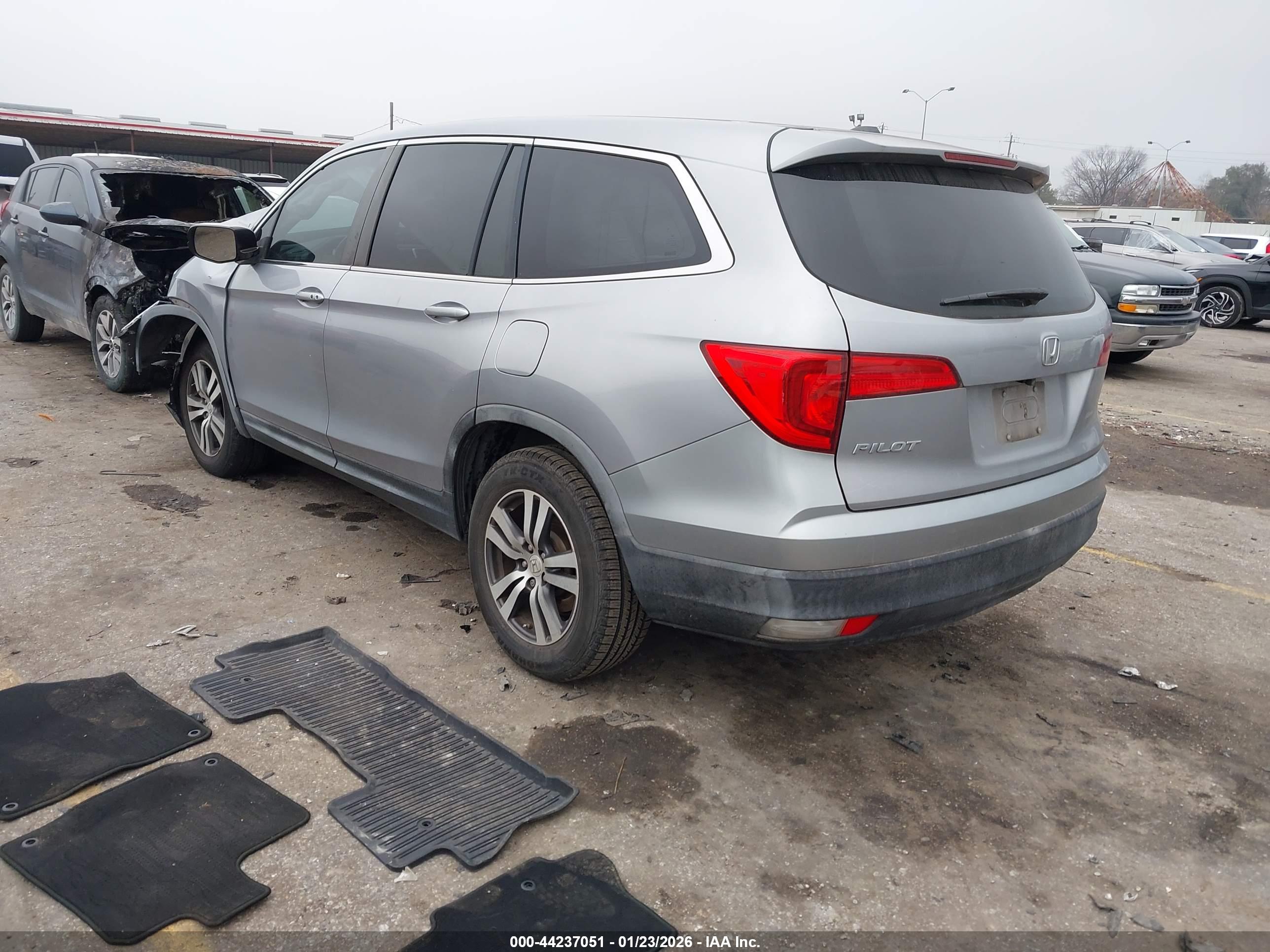 HONDA PILOT image 3