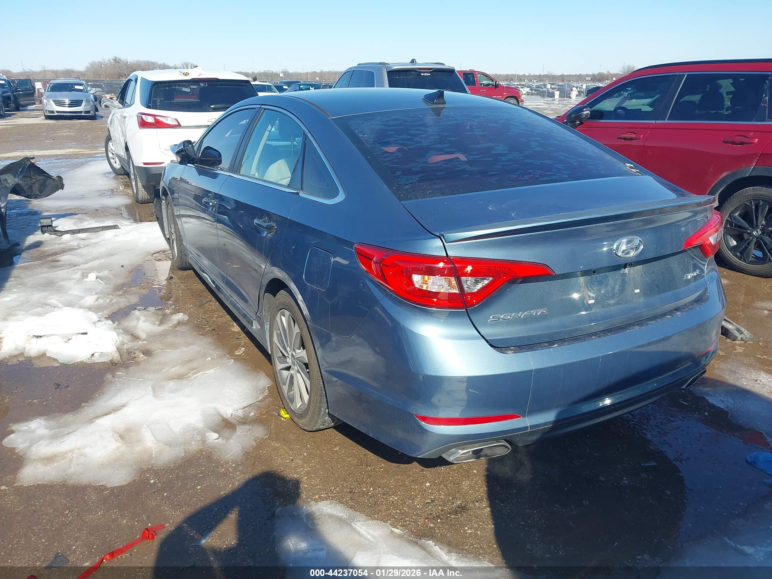 HYUNDAI SONATA image 3
