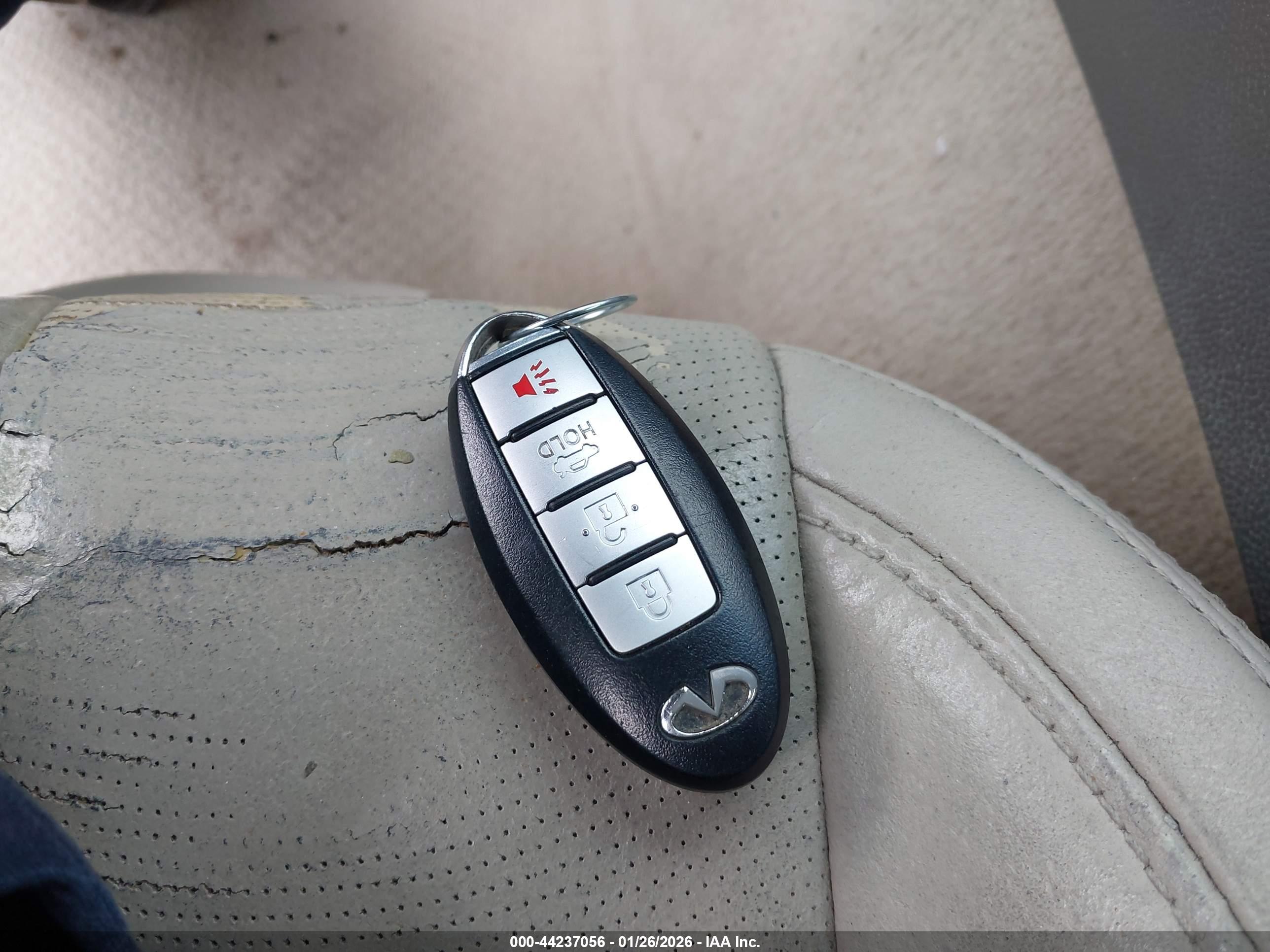INFINITI G37 image 11