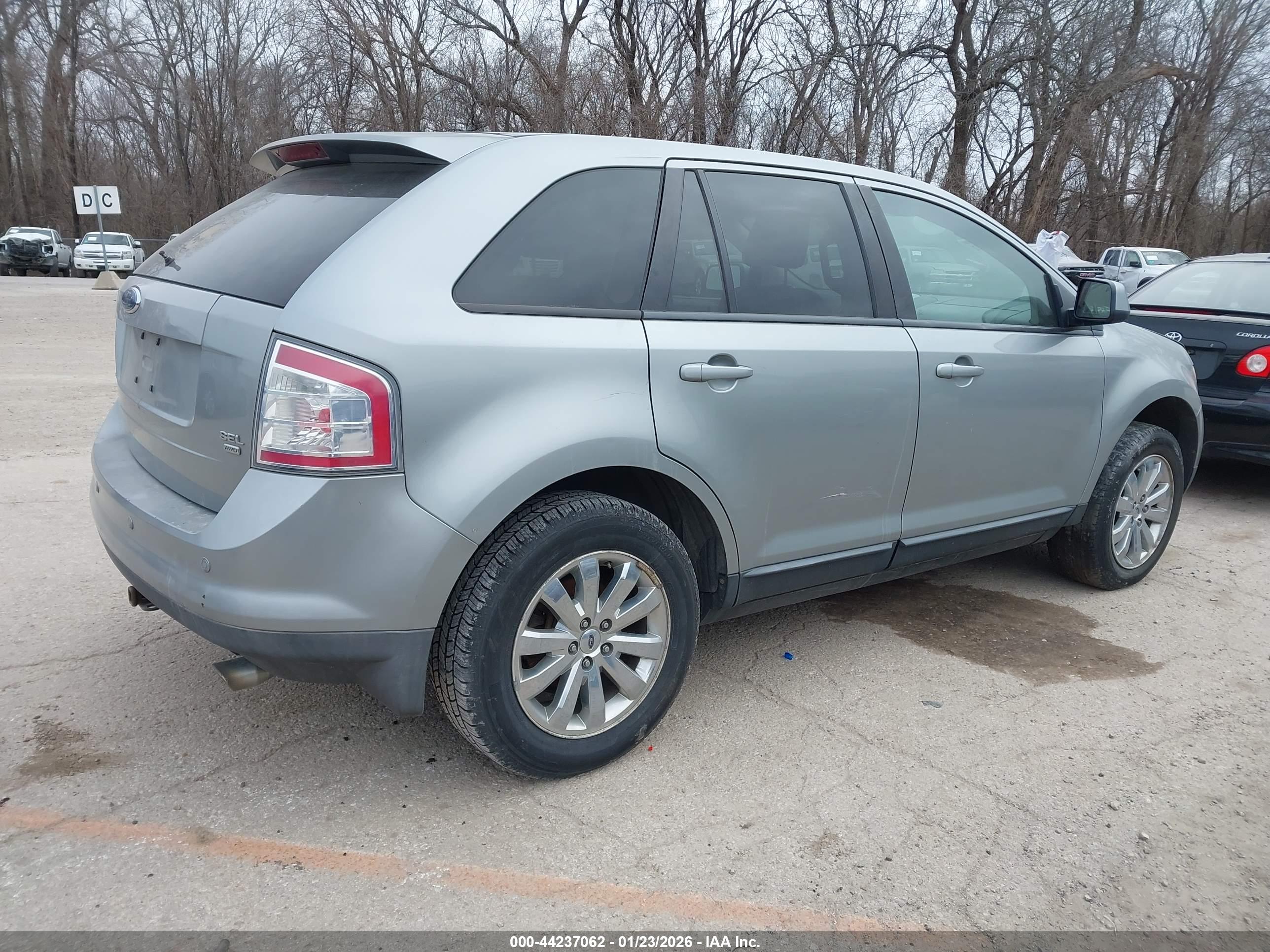 FORD EDGE image 4