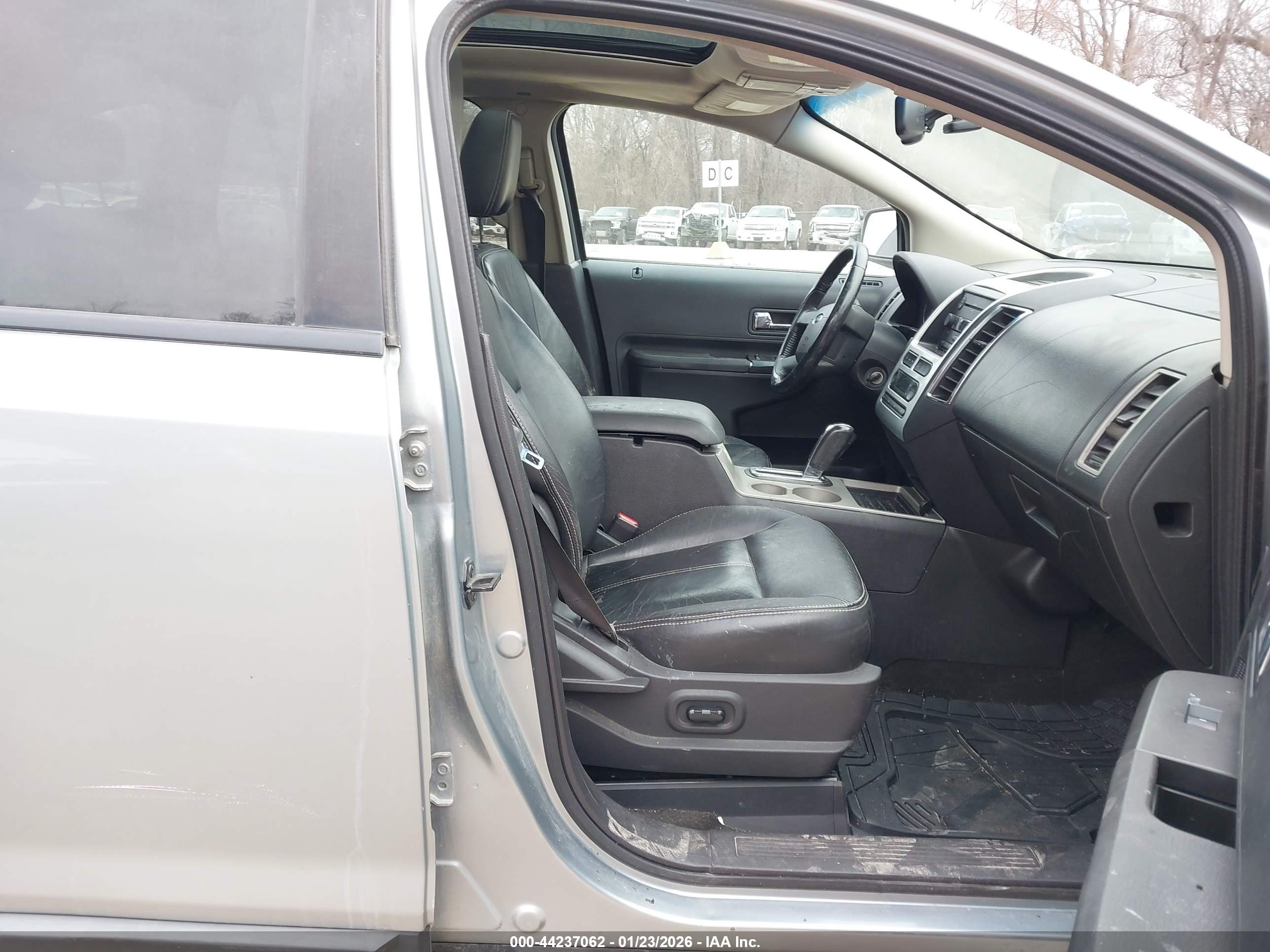 FORD EDGE image 5
