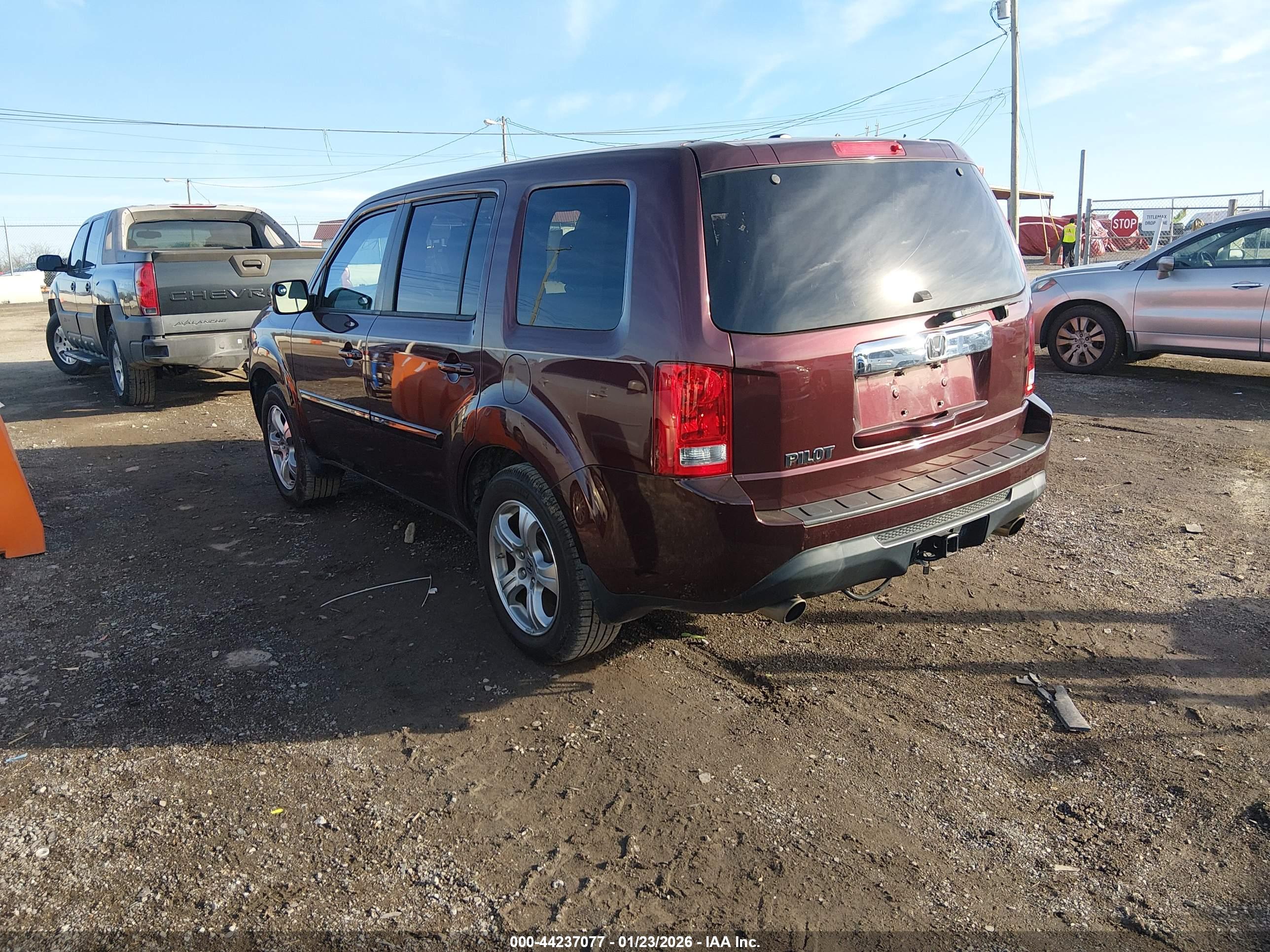 HONDA PILOT image 3