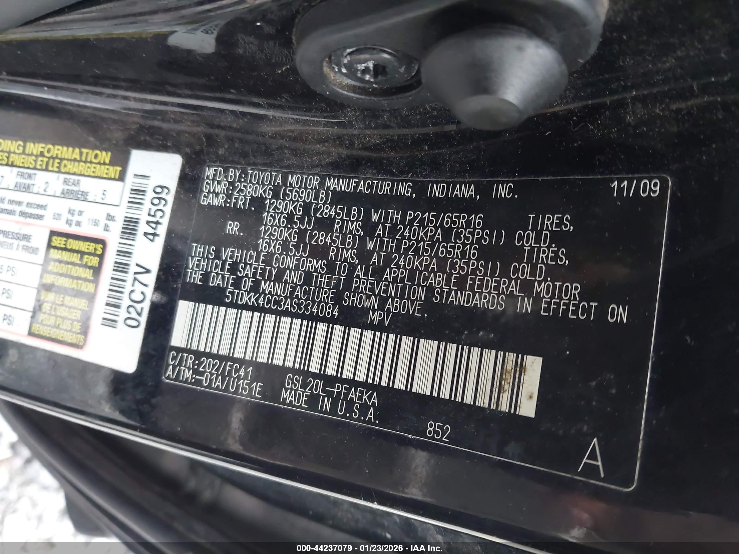 TOYOTA SIENNA image 9