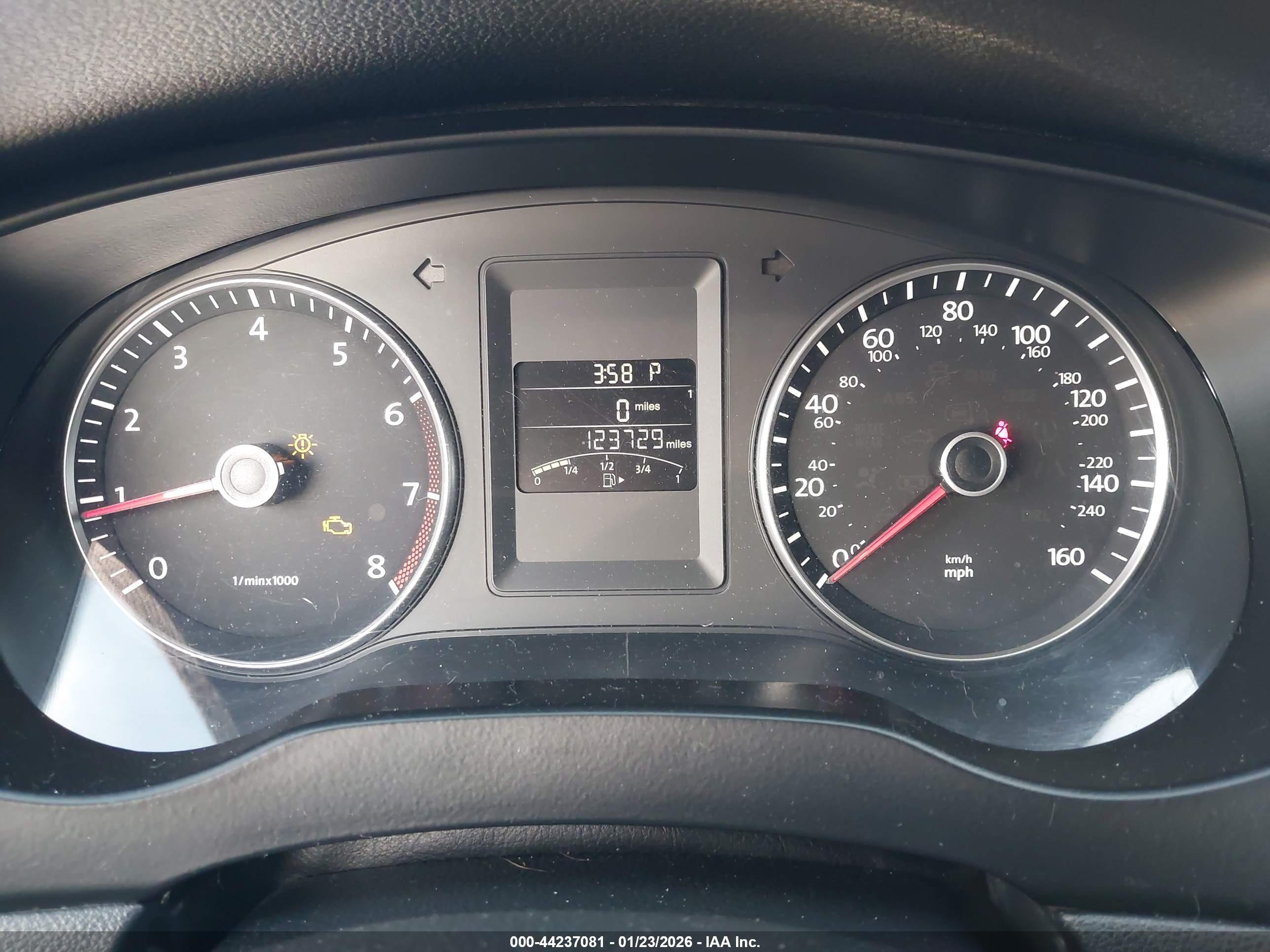 VOLKSWAGEN JETTA image 7