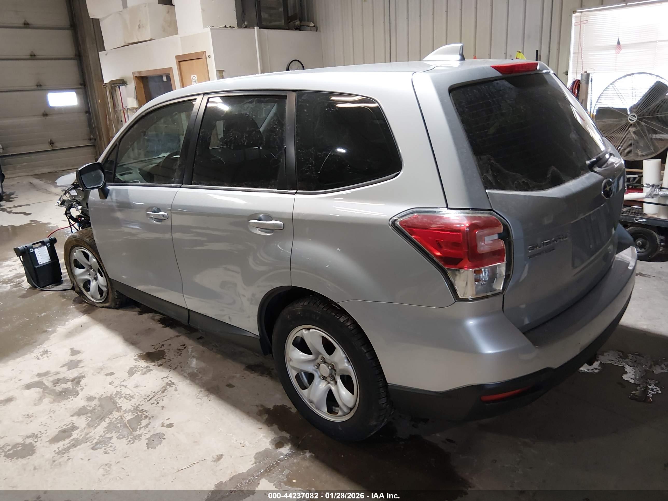 SUBARU FORESTER image 3