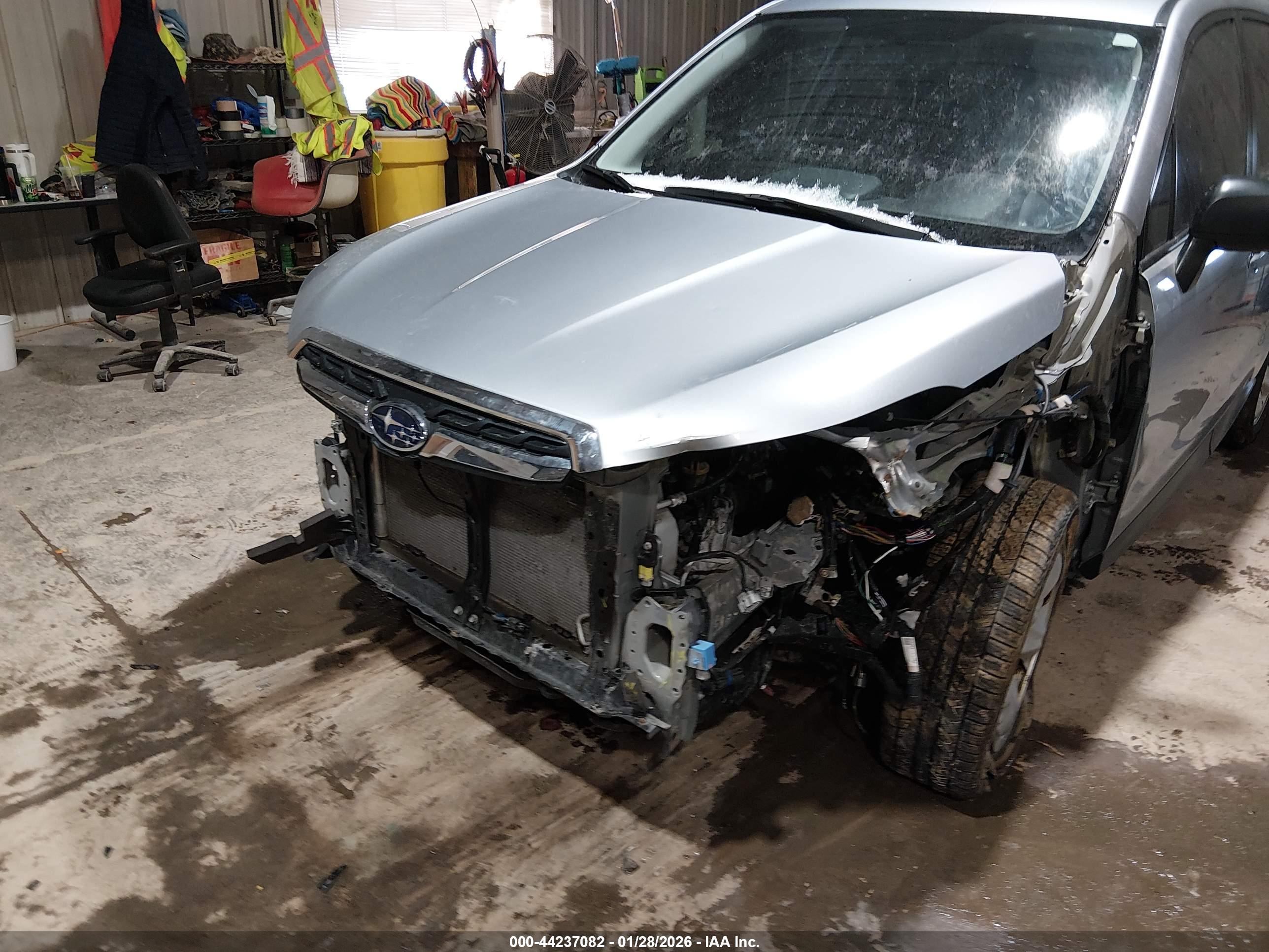 SUBARU FORESTER image 6