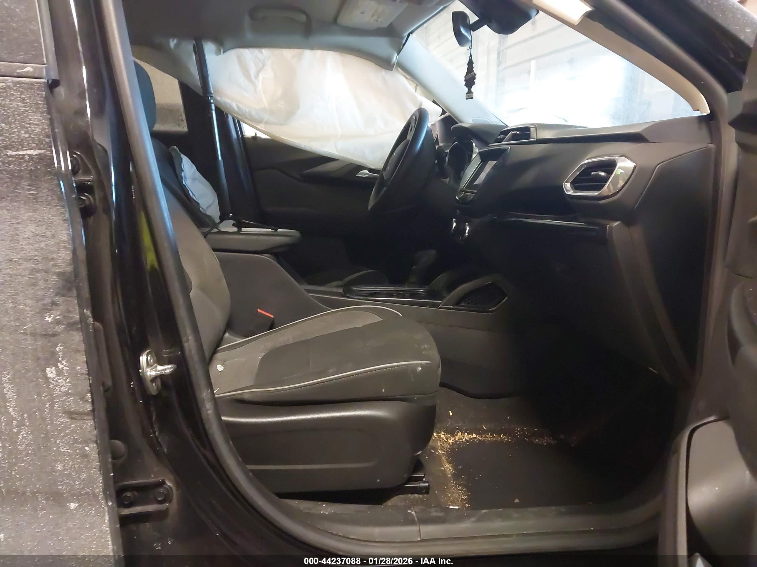 CHEVROLET TRAILBLAZER image 5