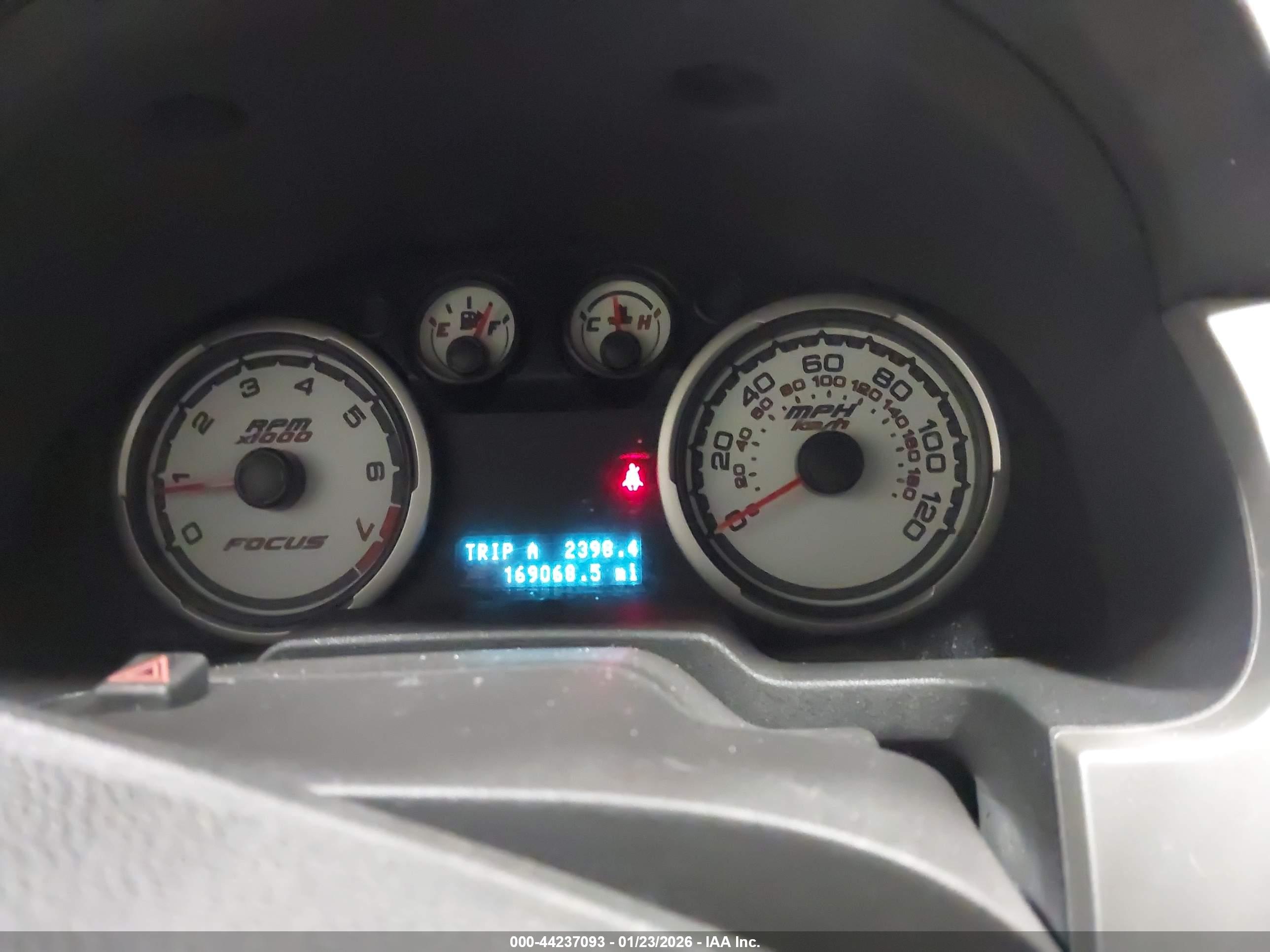 FORD FOCUS image 7