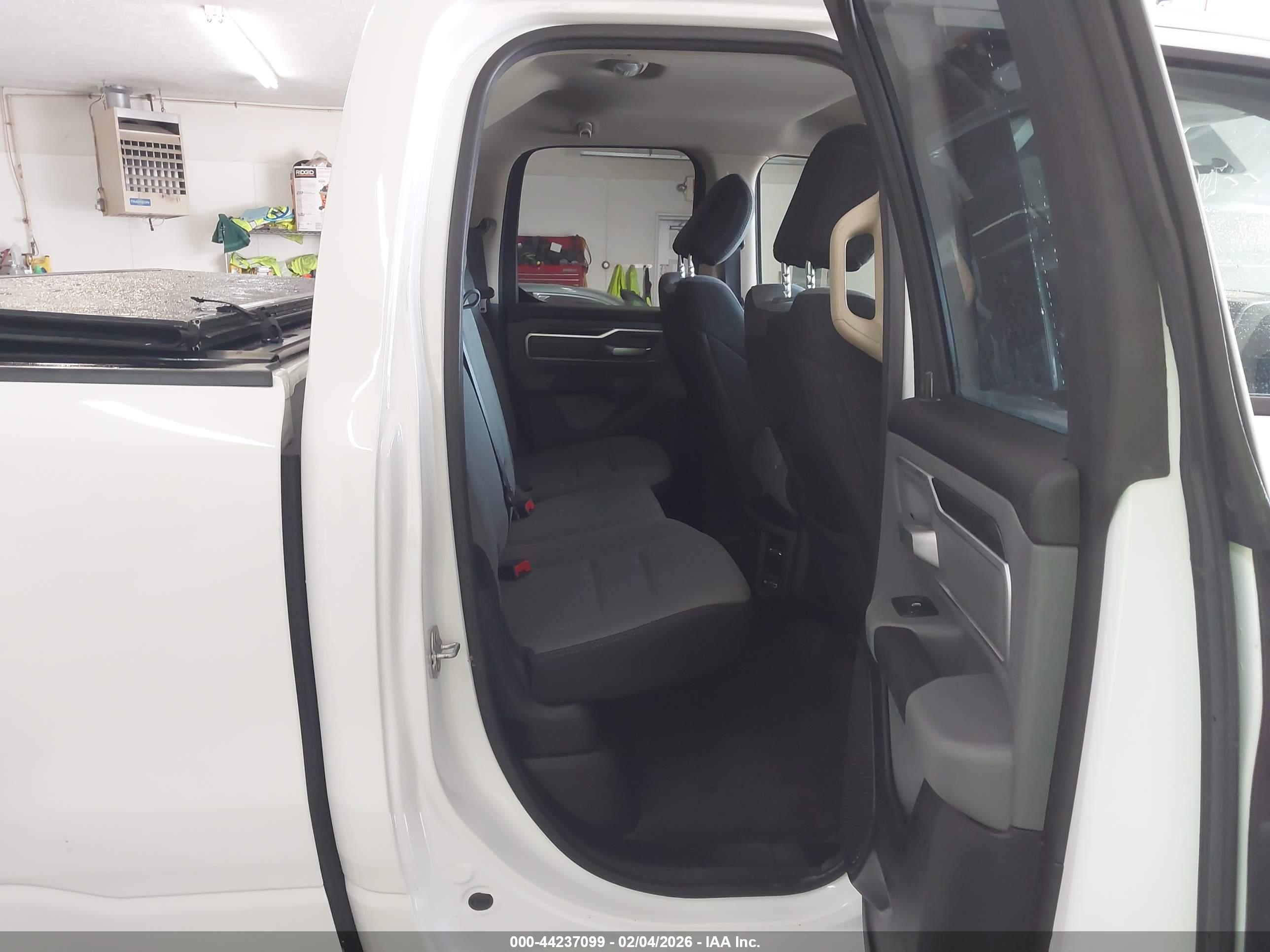 RAM 1500 image 8