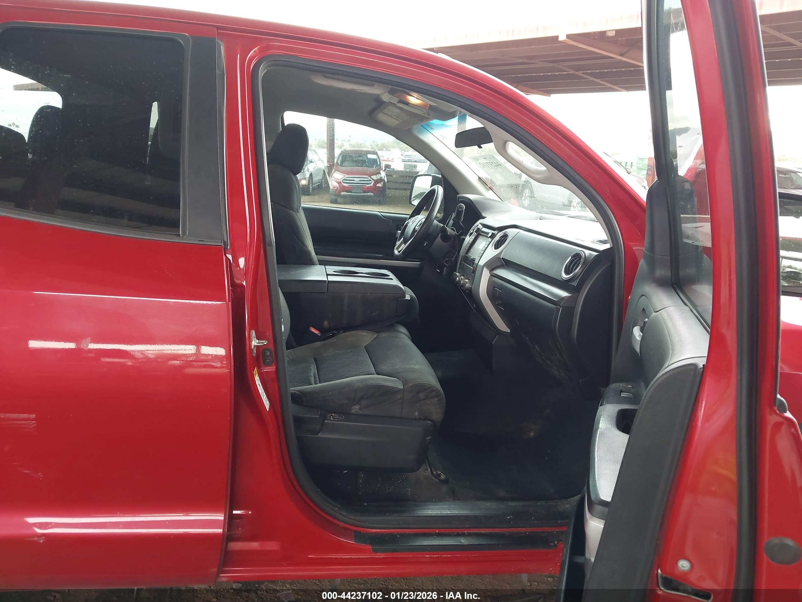 TOYOTA TUNDRA image 5