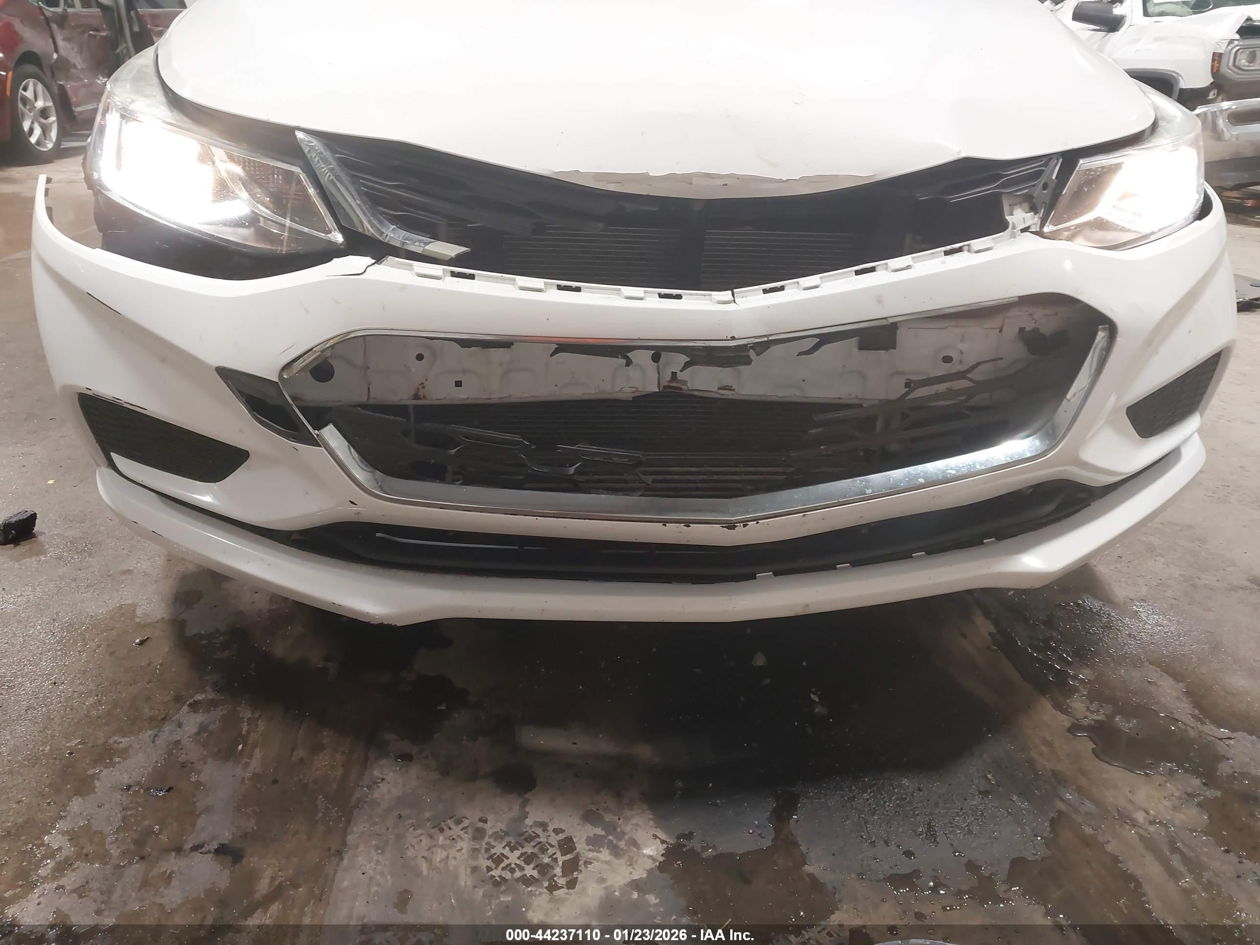 CHEVROLET CRUZE image 6