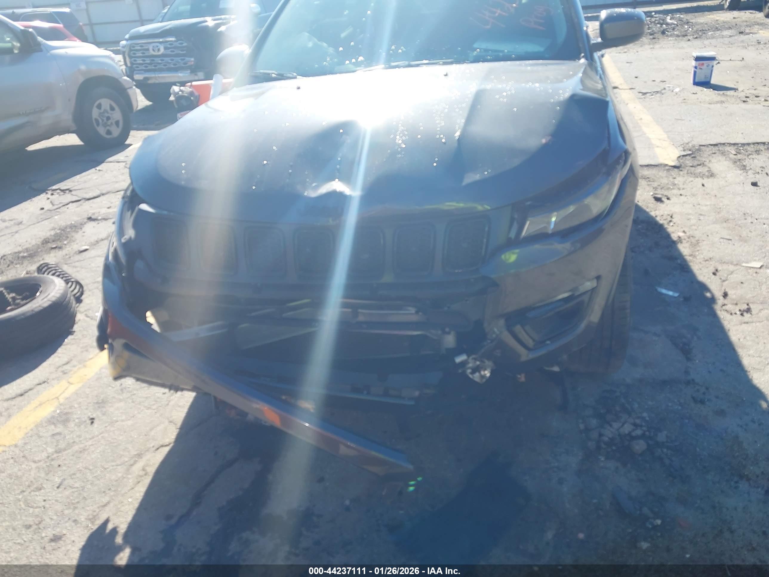 JEEP COMPASS image 6