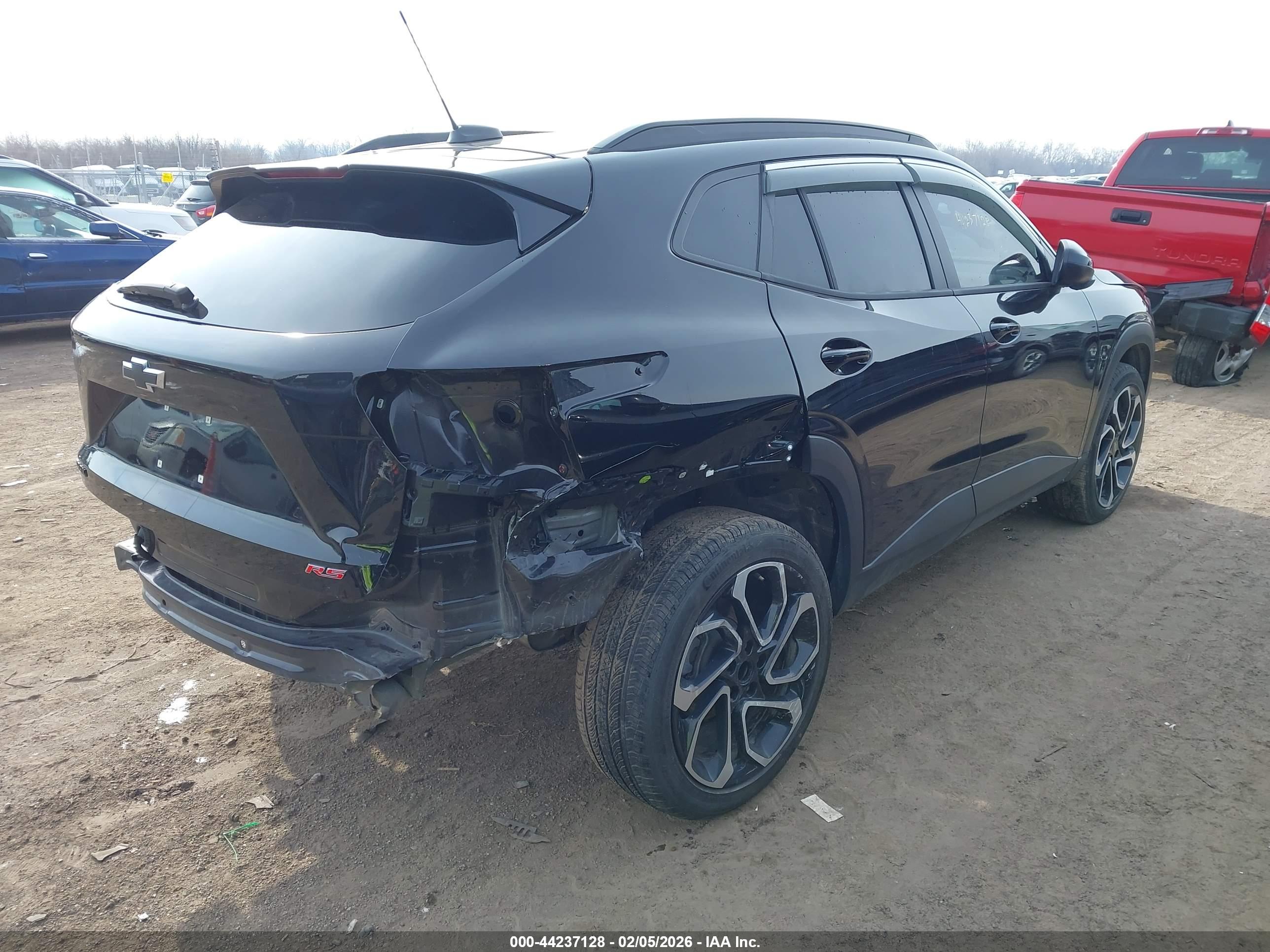 CHEVROLET TRAX image 4
