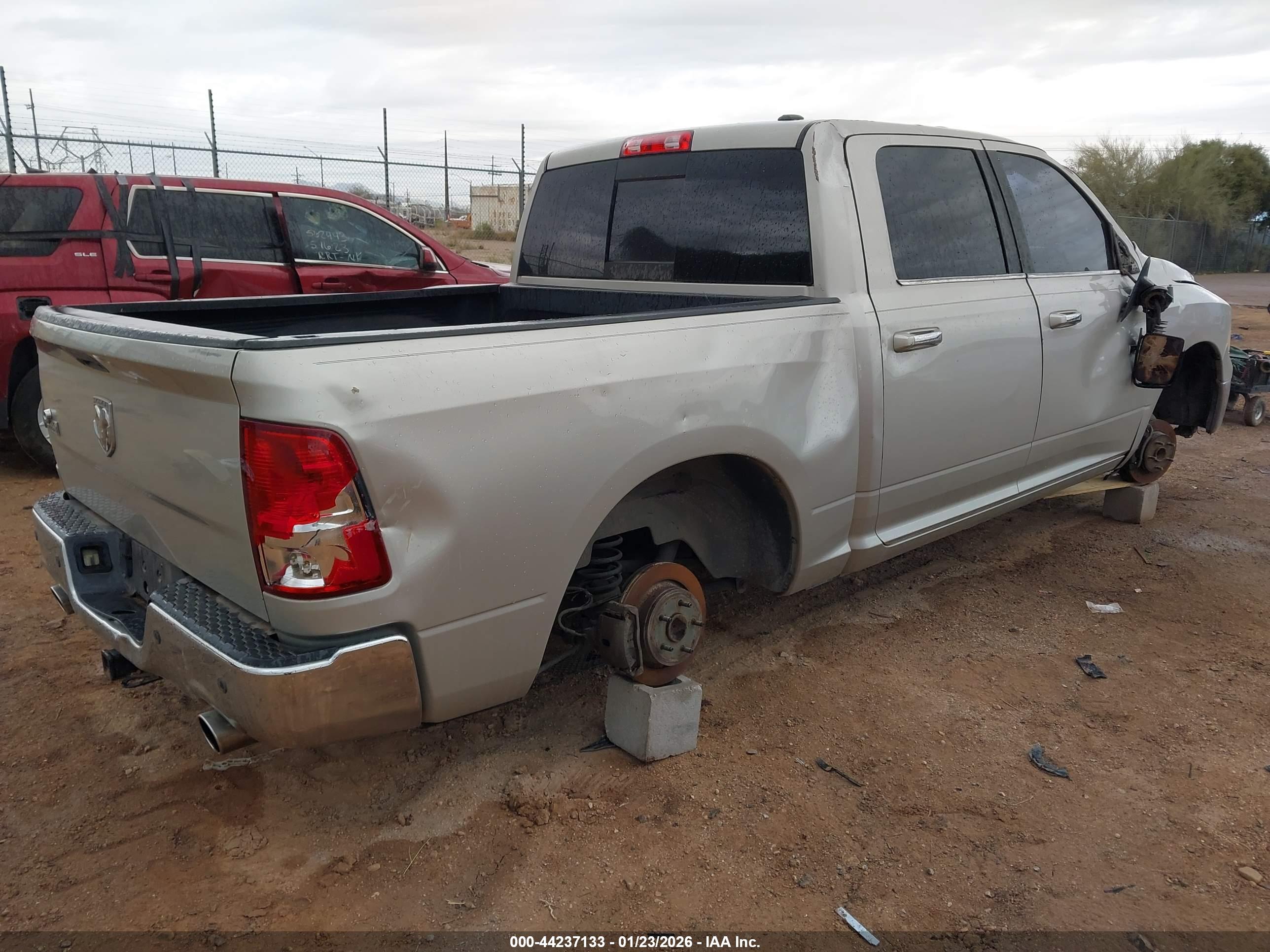 DODGE RAM image 4